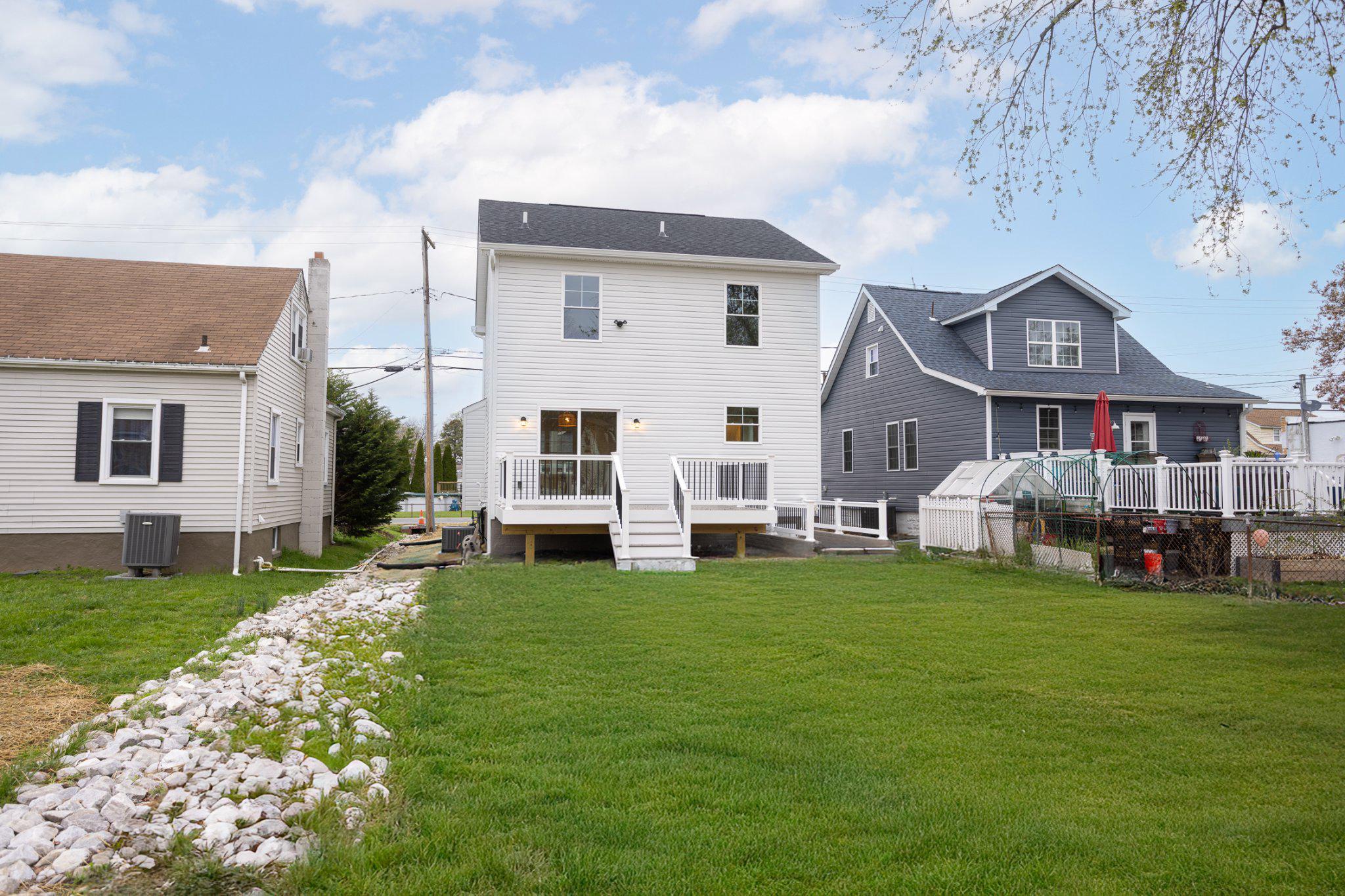 EDGEMERE/SPARROWS POINT - Residential