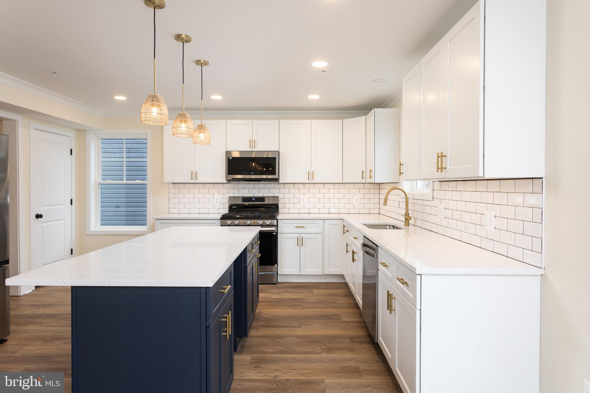 EDGEMERE/SPARROWS POINT - Residential