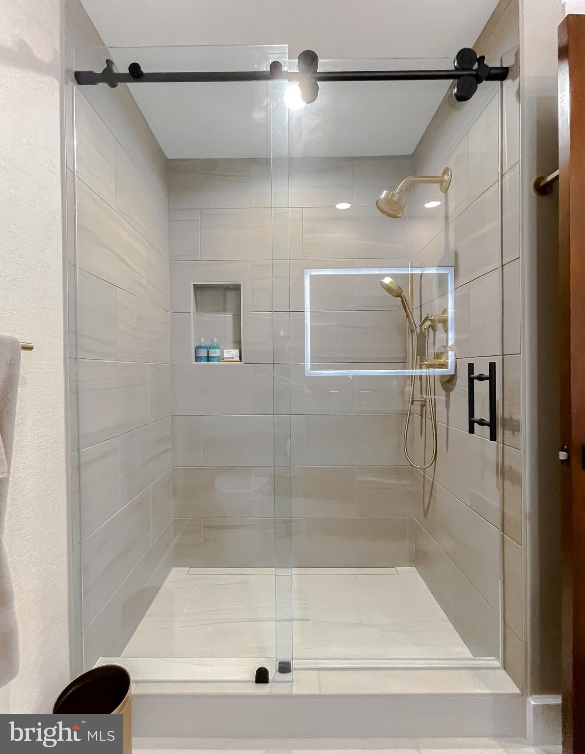 TOWN CREEK - Residential