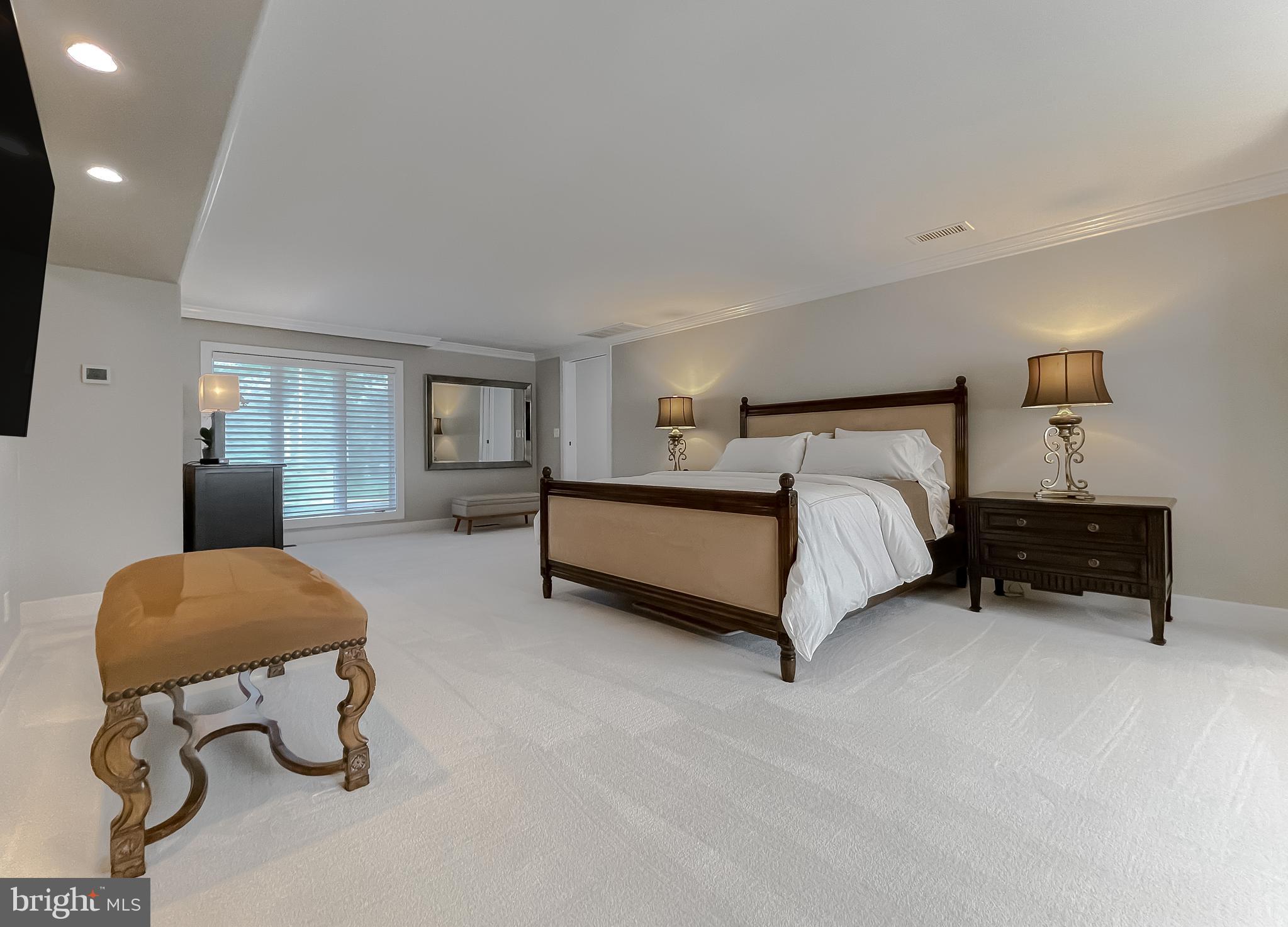 TOWN CREEK - Residential