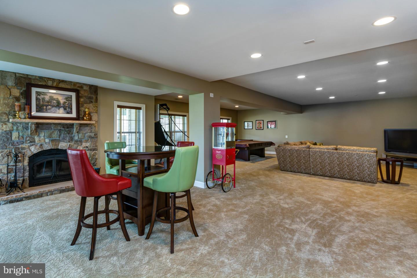 RED CEDAR - Residential