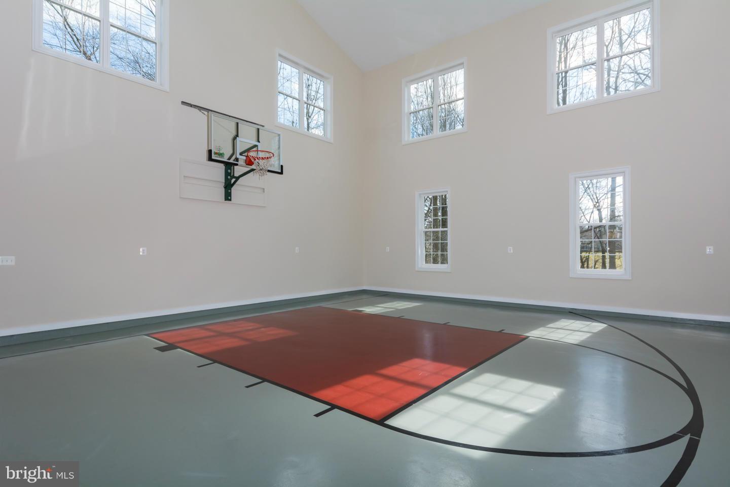 RED CEDAR - Residential