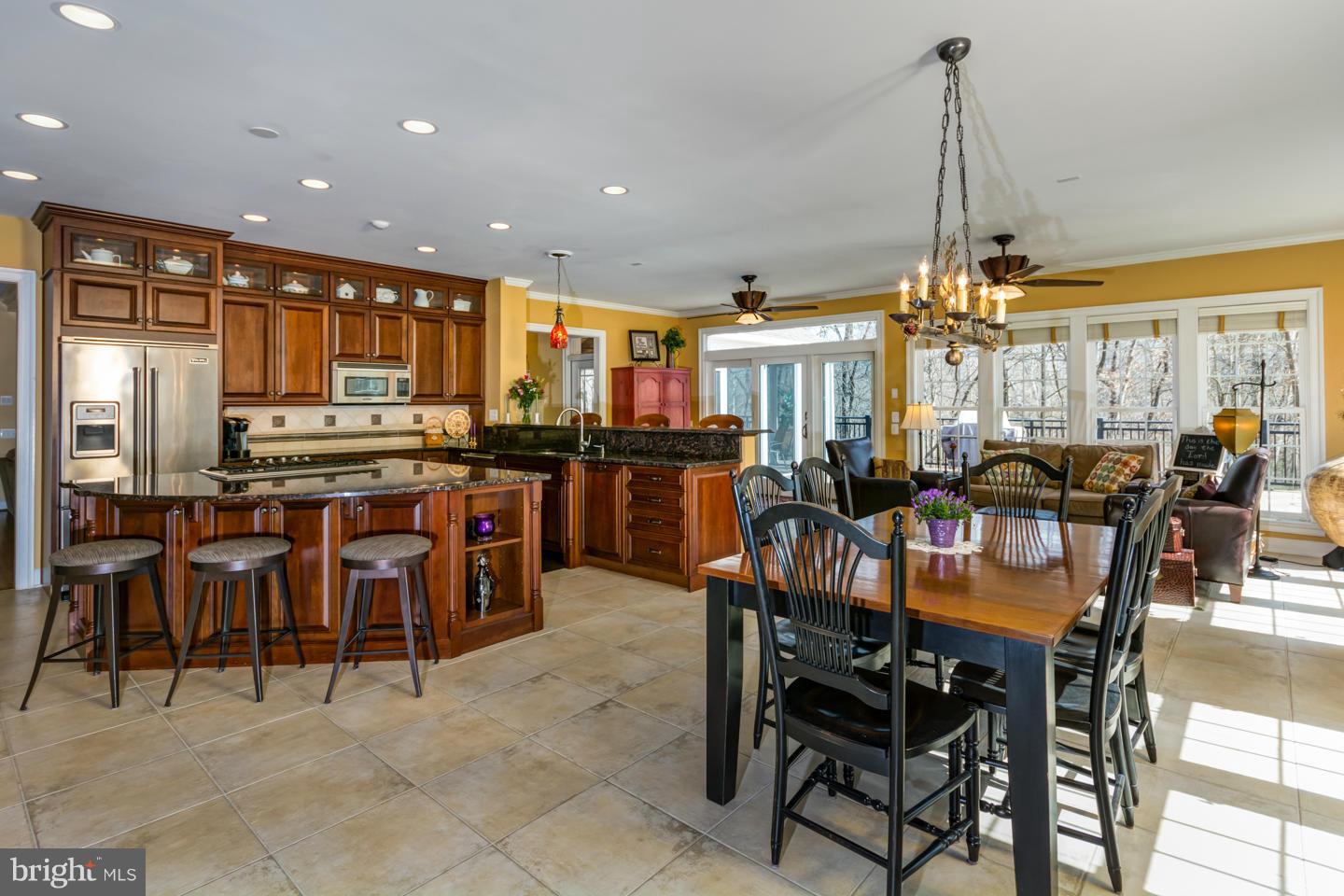 RED CEDAR - Residential