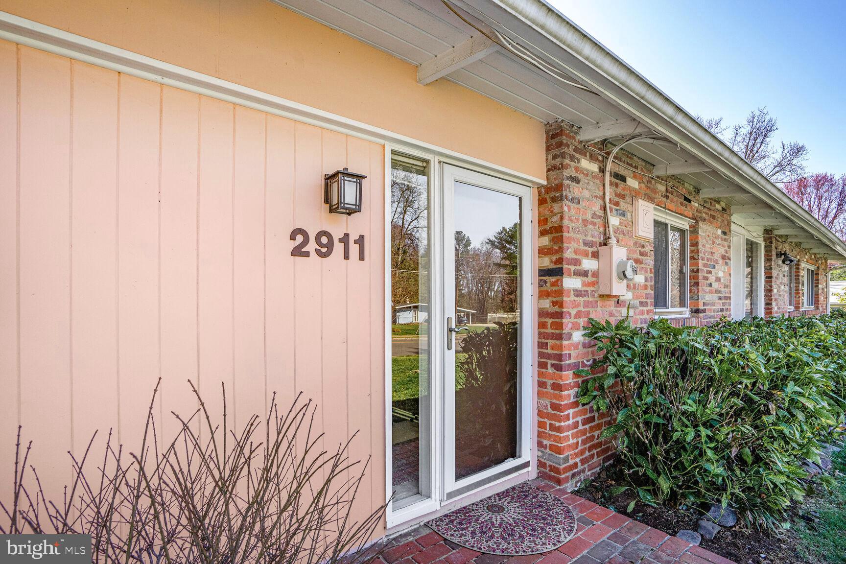 PINE SPRING - Residential