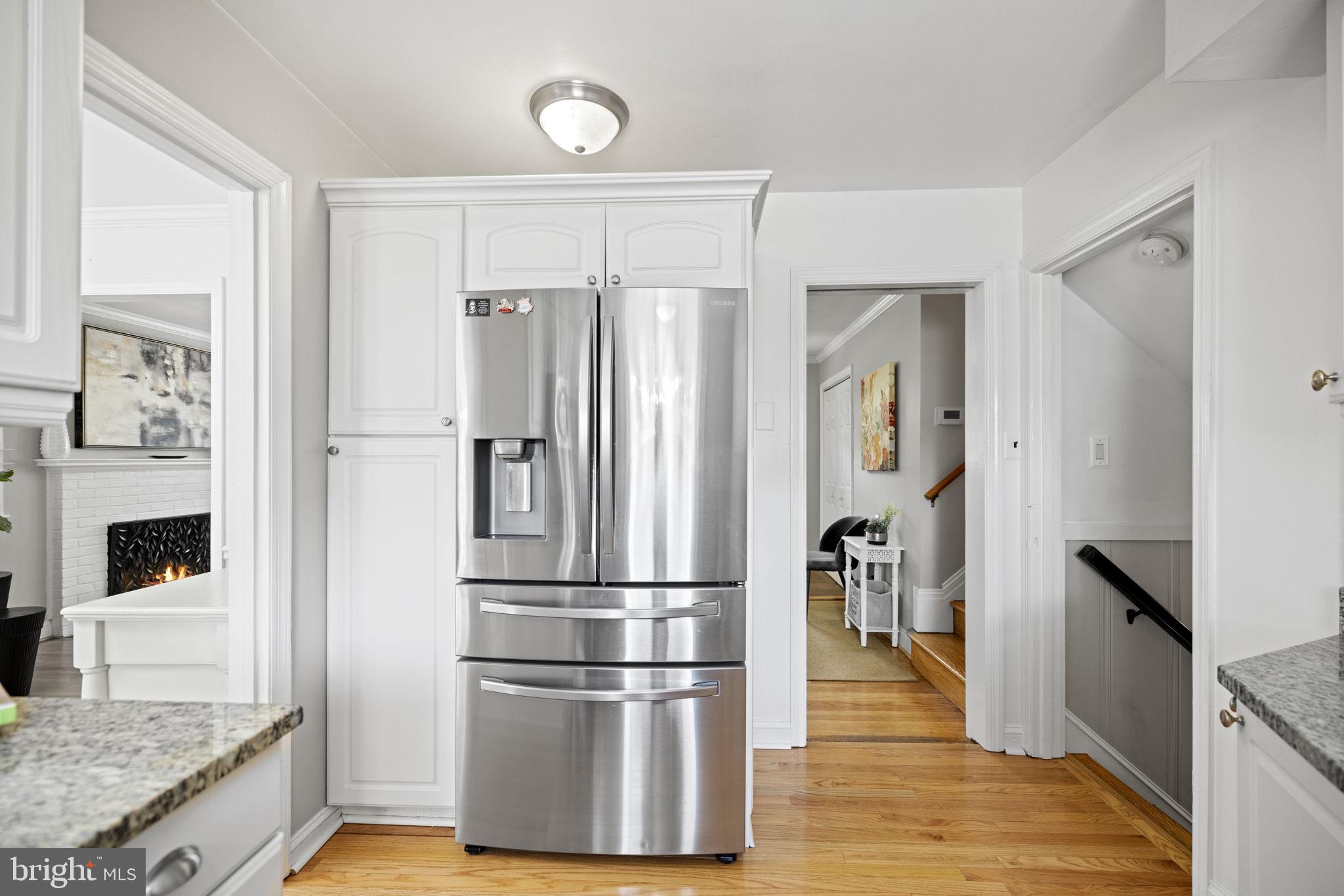 BUCKNELL MANOR - Residential