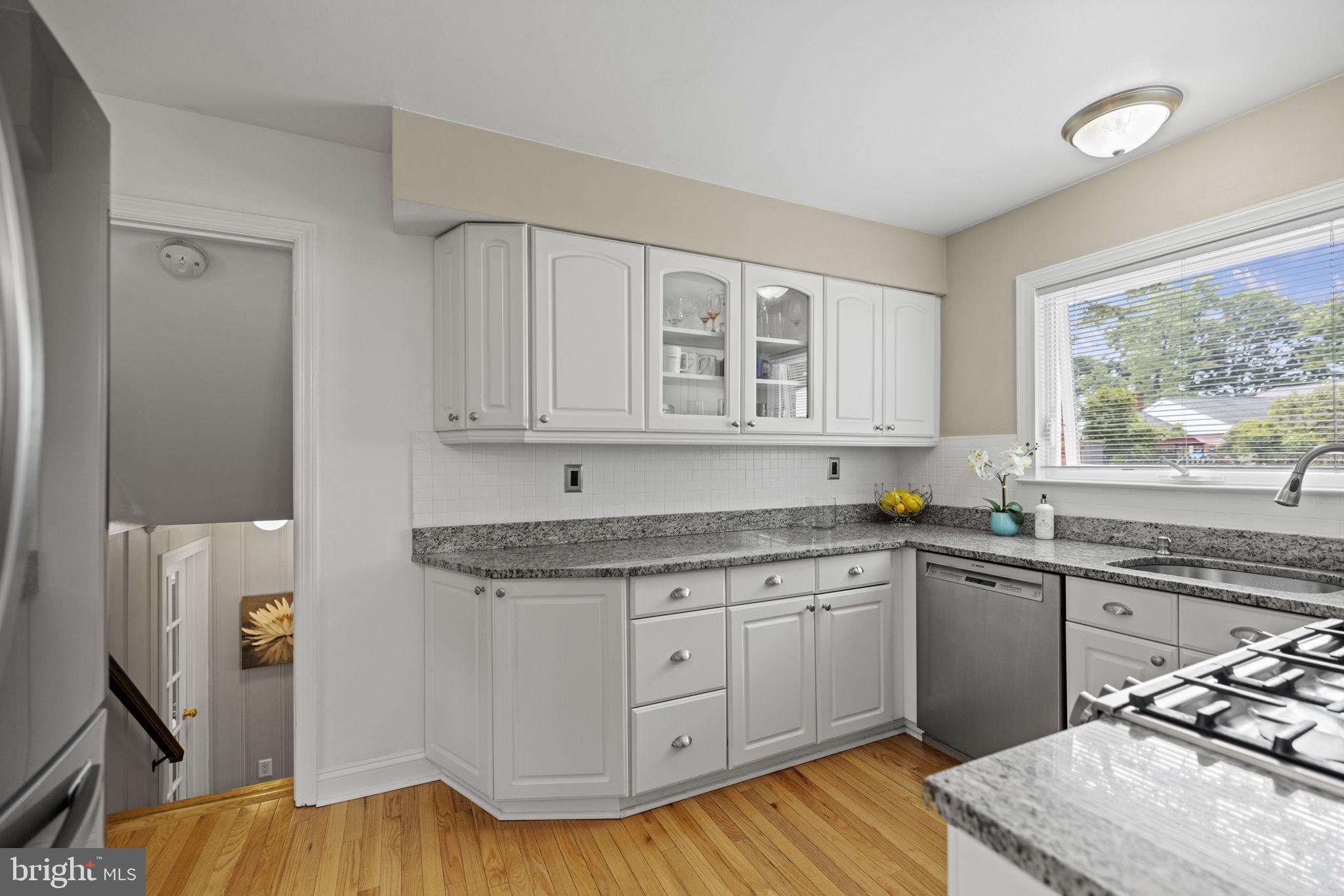 BUCKNELL MANOR - Residential