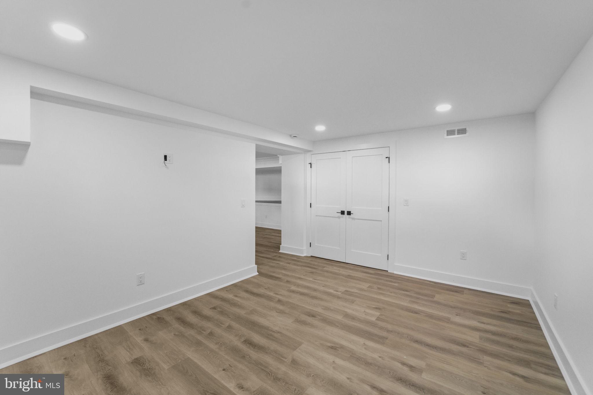 WESTERN - Residential