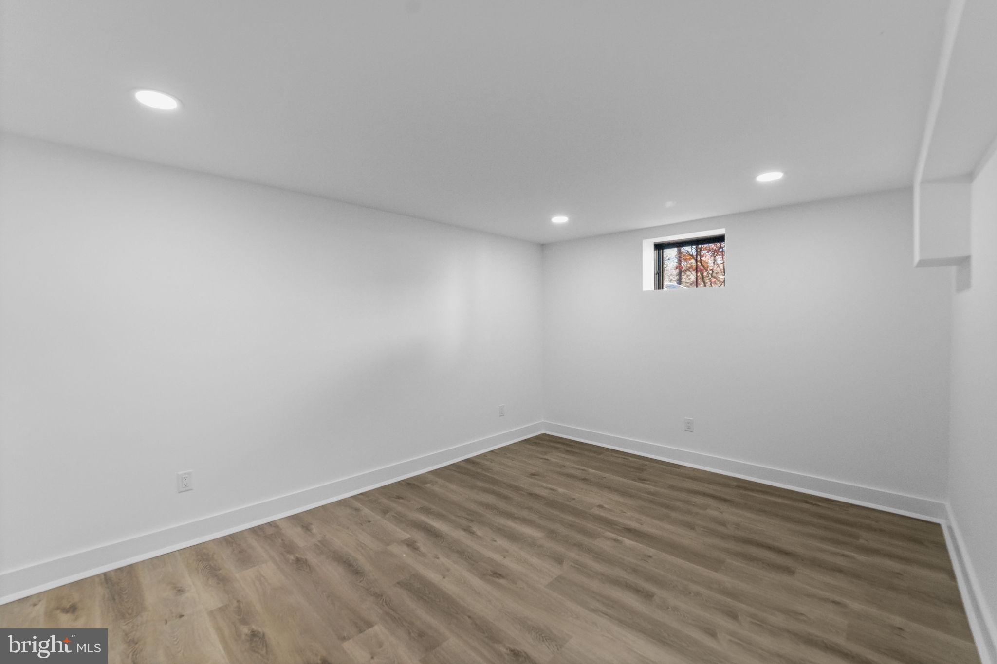 WESTERN - Residential