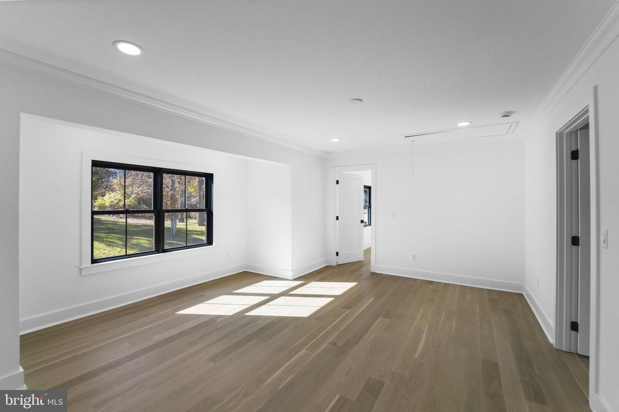 WESTERN - Residential