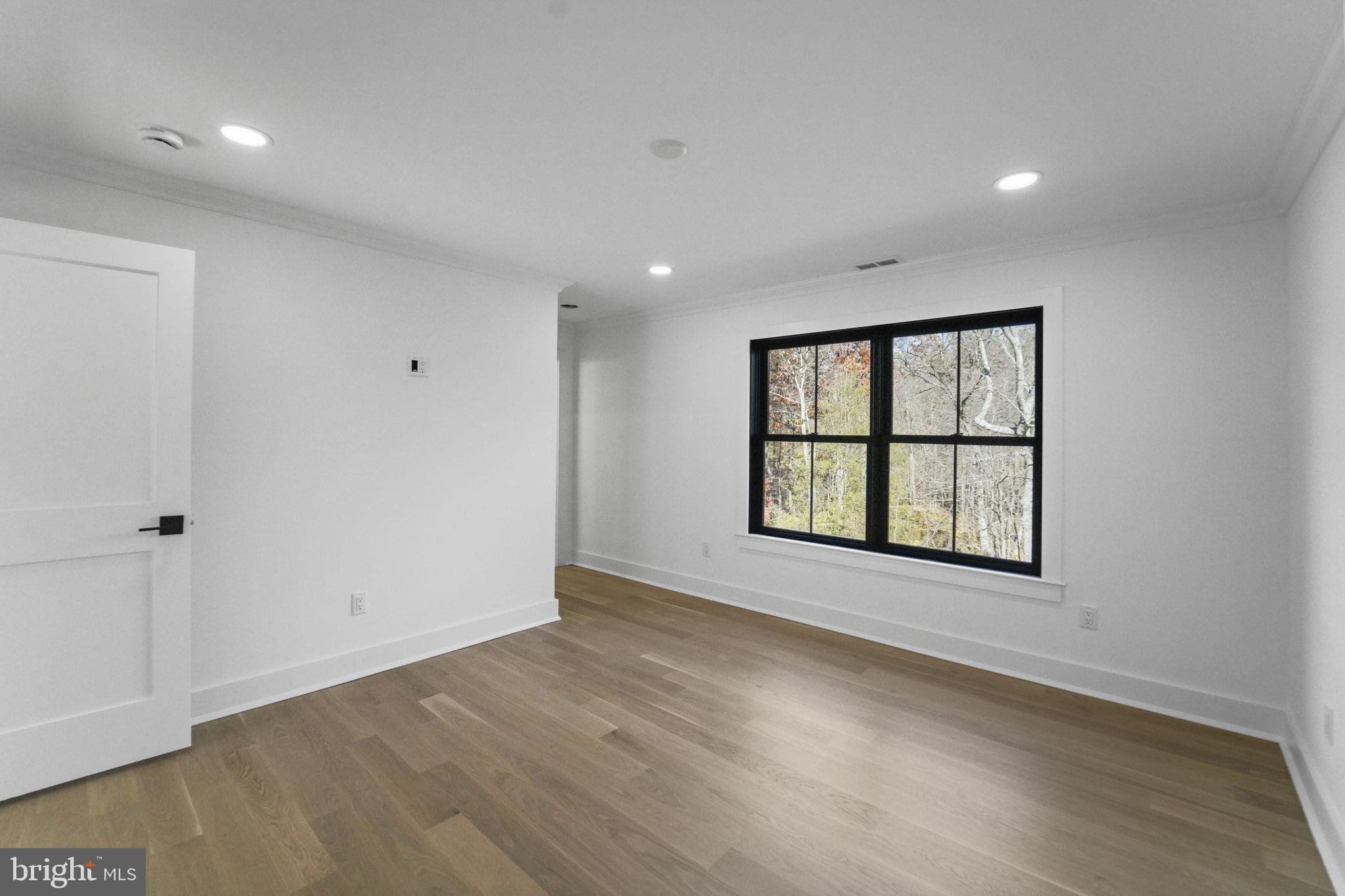 WESTERN - Residential