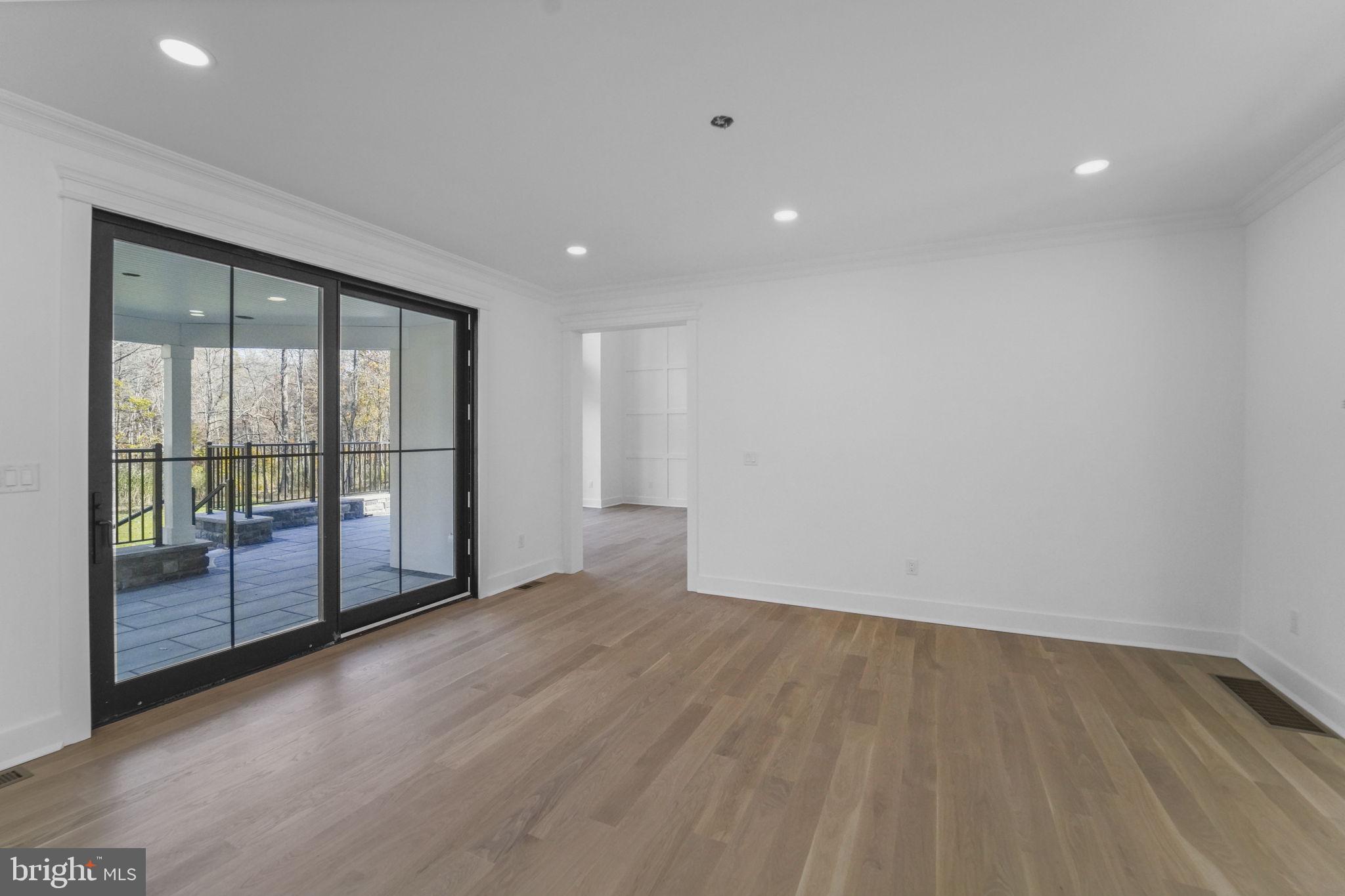 WESTERN - Residential