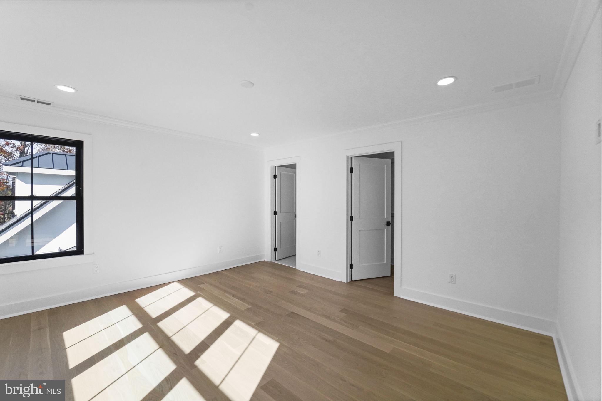 WESTERN - Residential