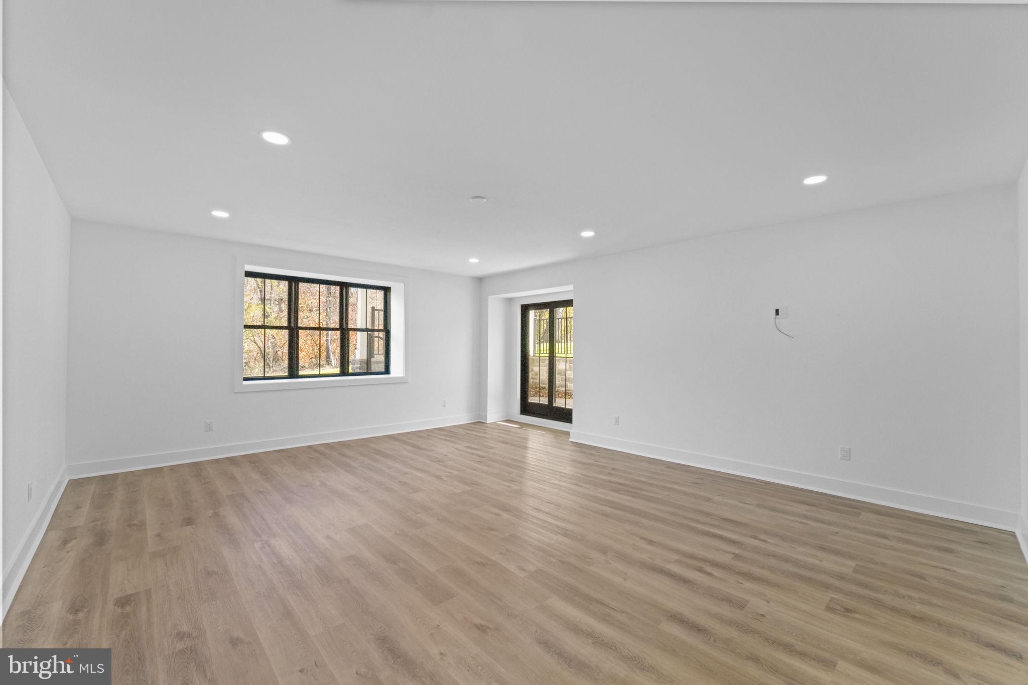 WESTERN - Residential