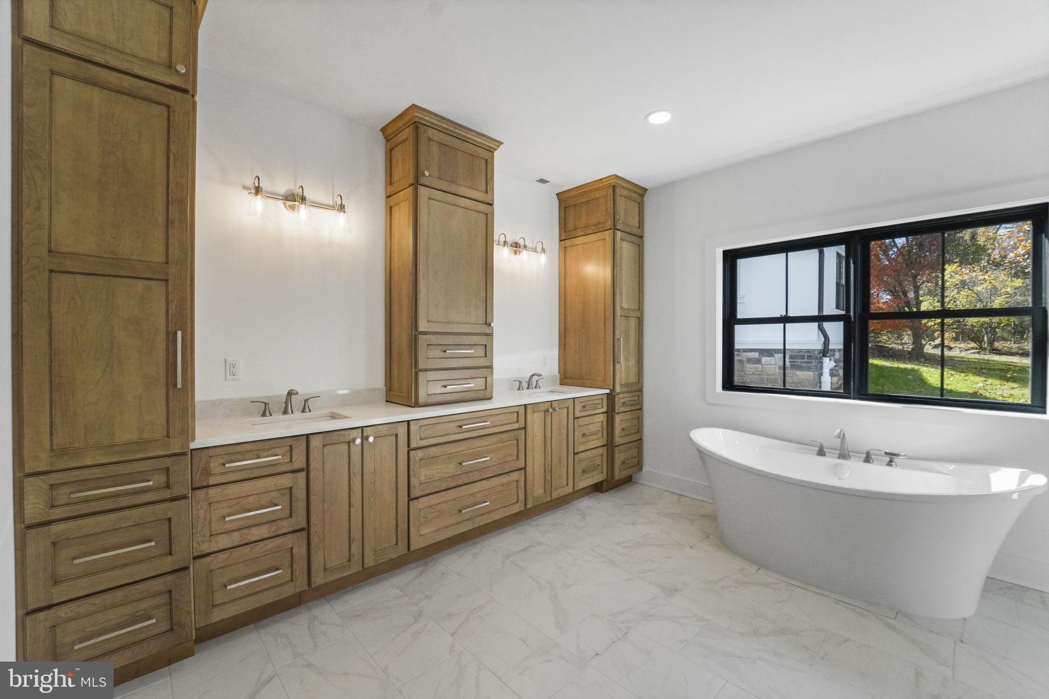 WESTERN - Residential