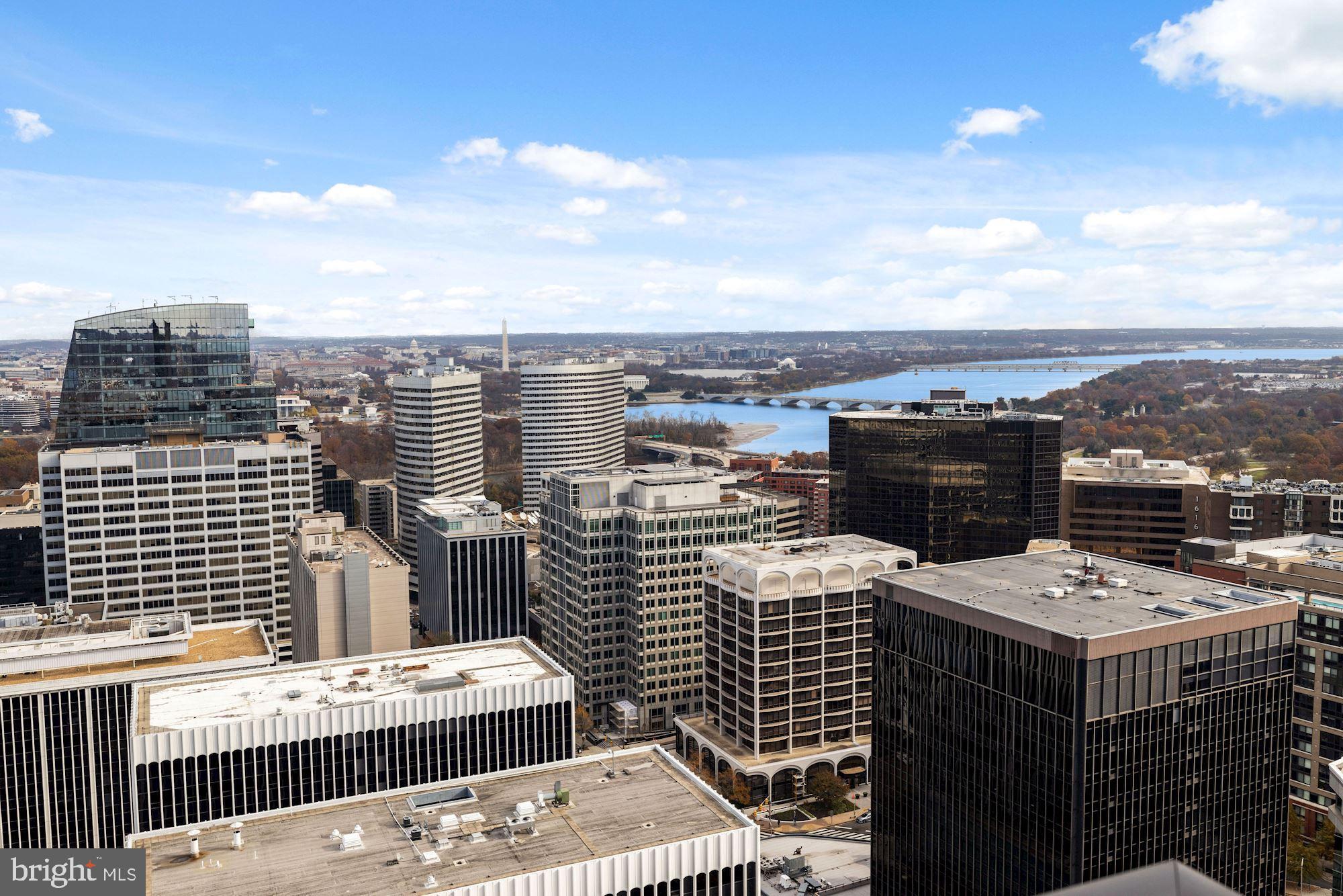 ROSSLYN - Residential