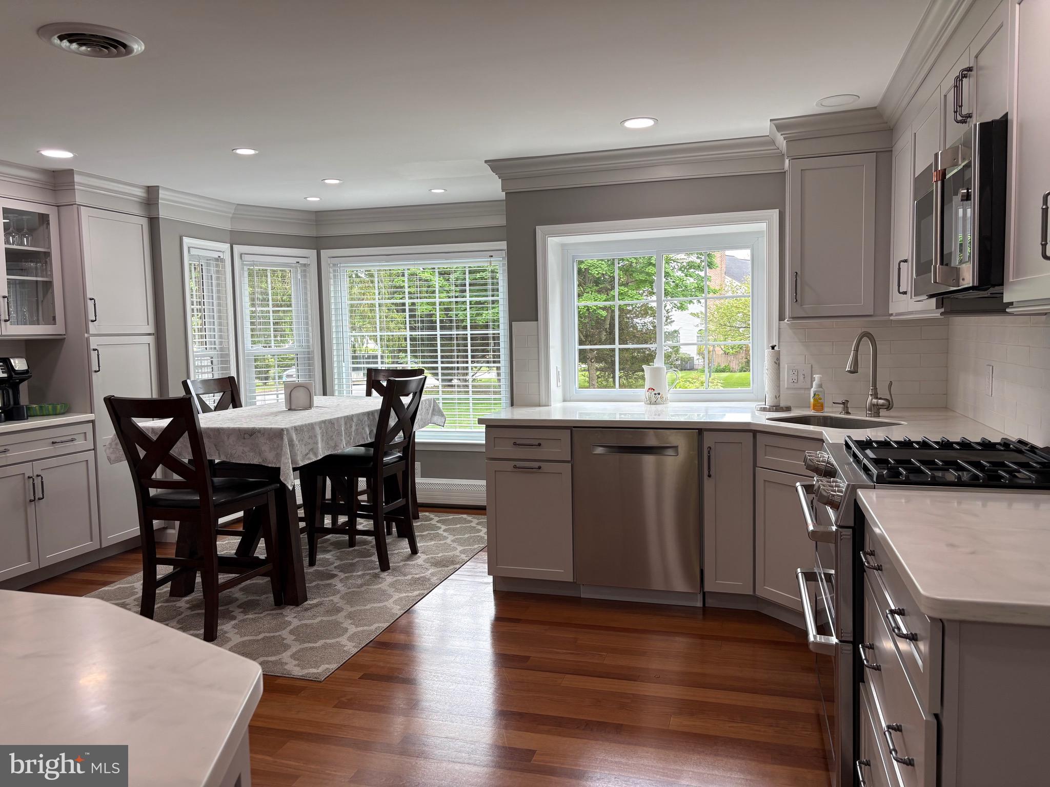 WHITFORD HILLS - Residential