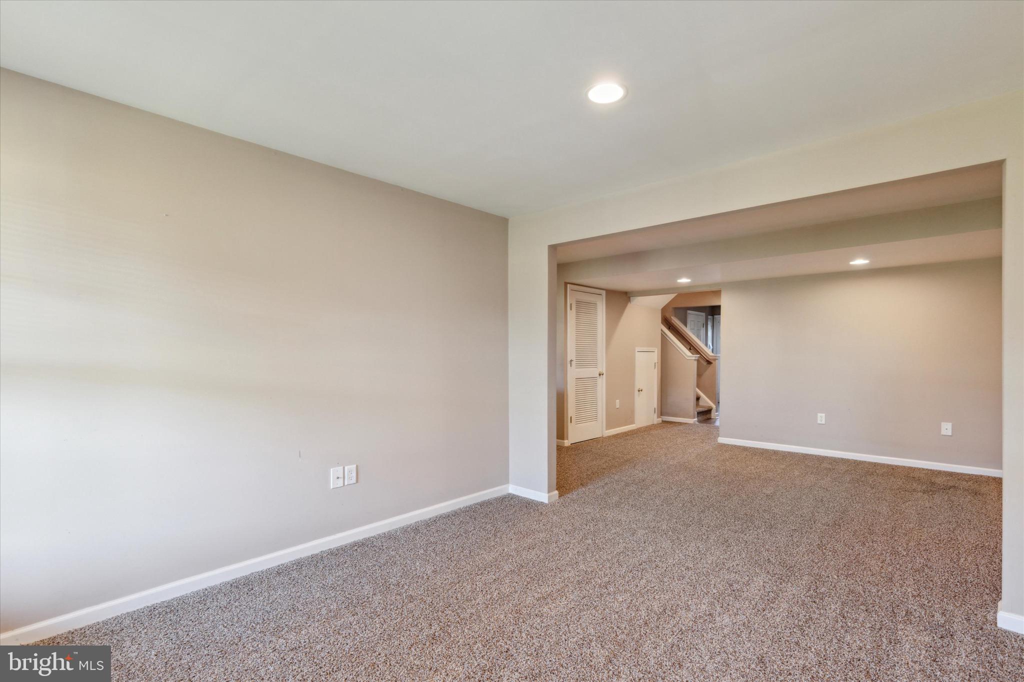 COVENTRY GLEN - Residential