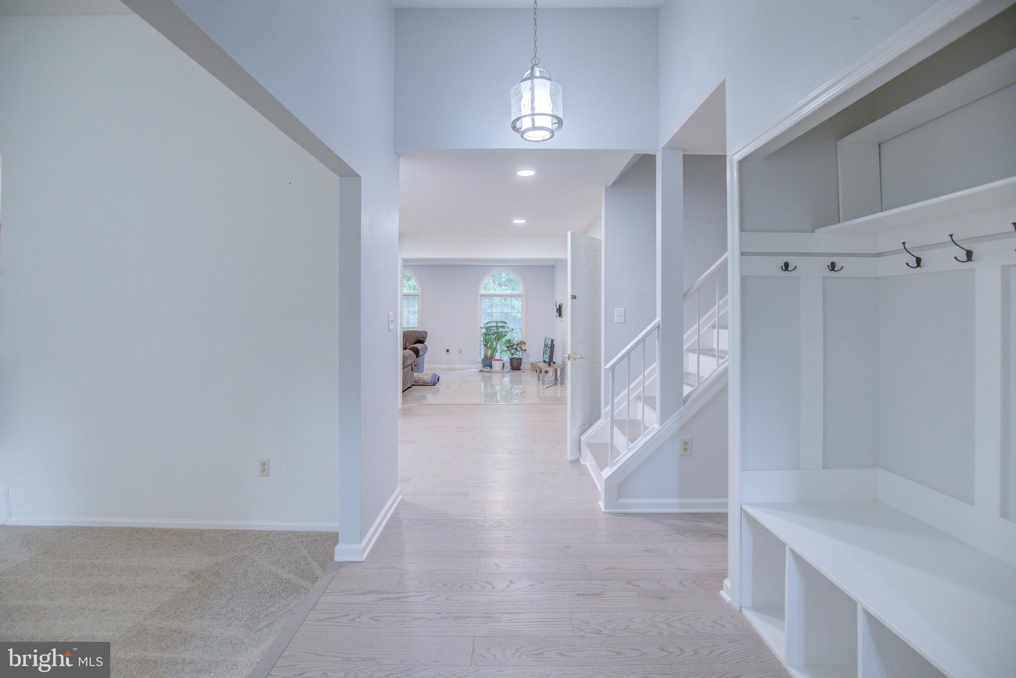 9519 HEATHWOOD COURT