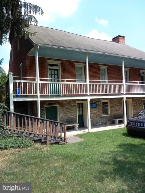 1398 E OREGON ROAD UNIT A LITITZ PA 17543