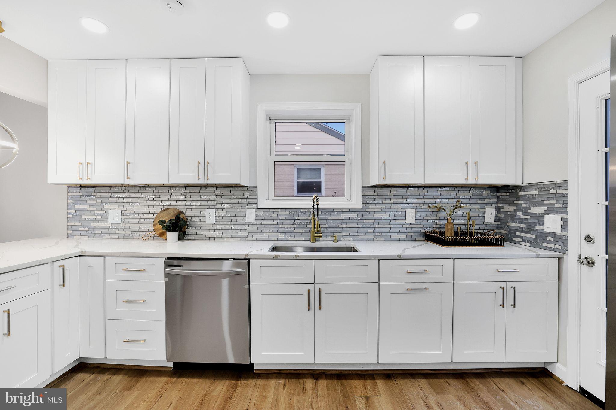 INDIAN SPRING HILLS - Residential