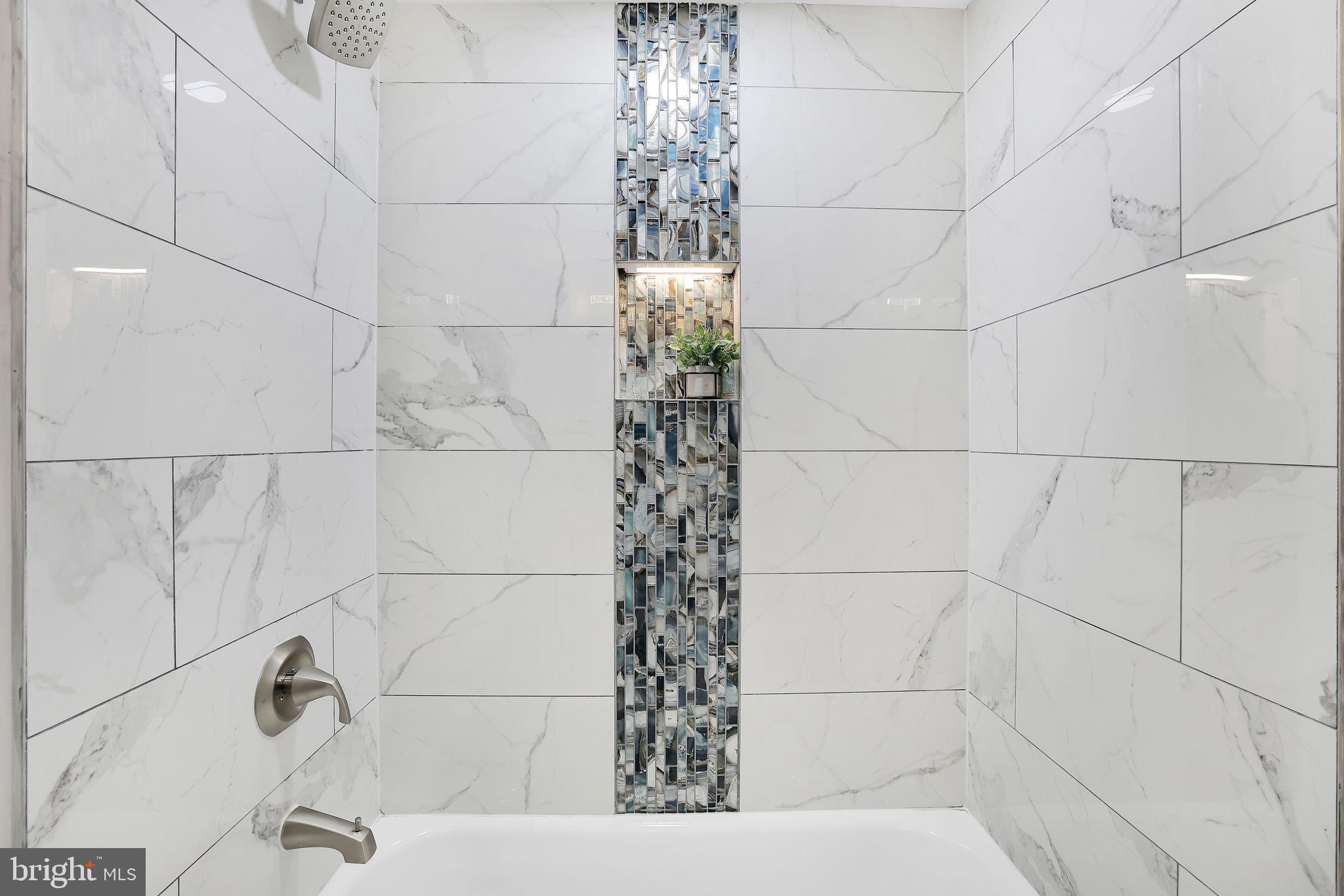 INDIAN SPRING HILLS - Residential