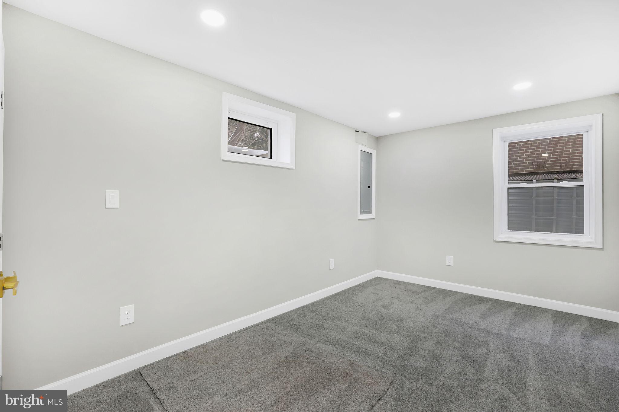 INDIAN SPRING HILLS - Residential