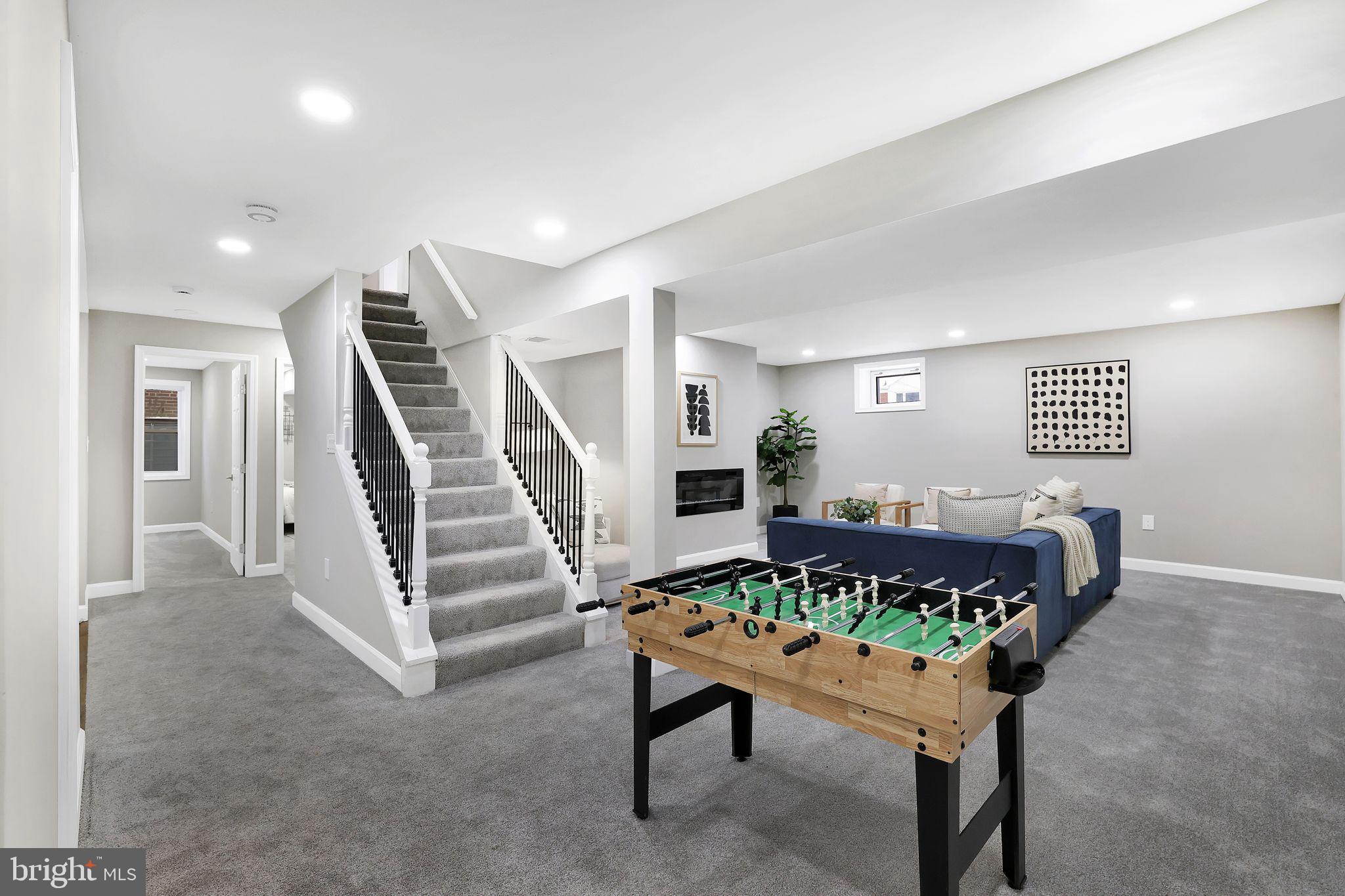 INDIAN SPRING HILLS - Residential