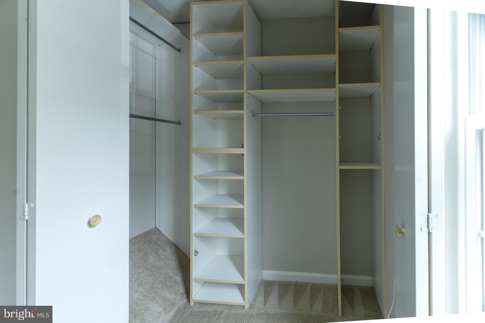 MILLS FARM - Residential