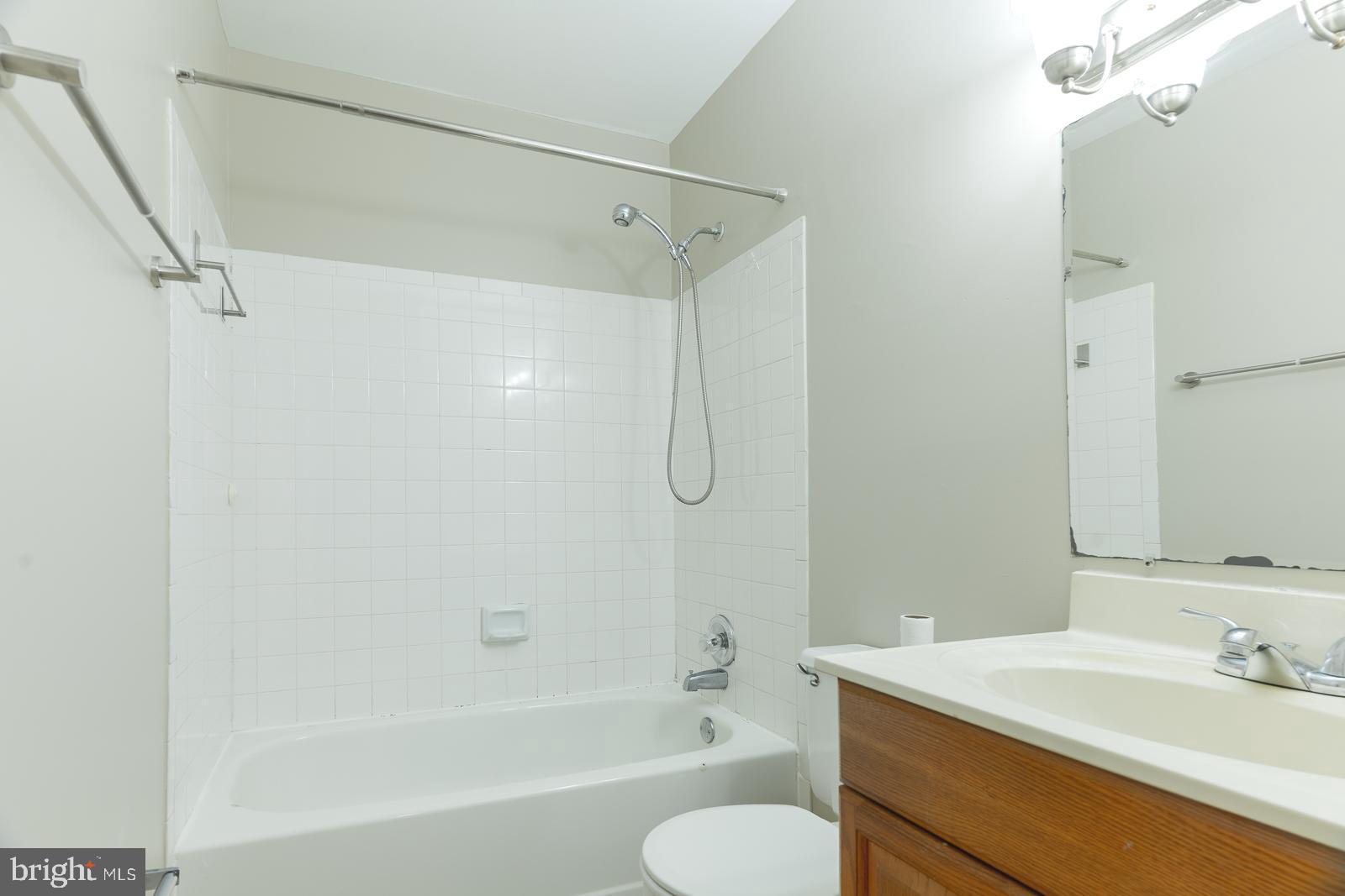 MILLS FARM - Residential