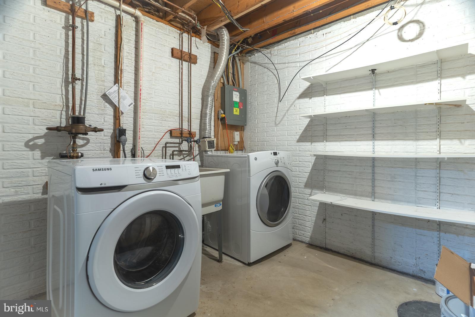 MILLS FARM - Residential