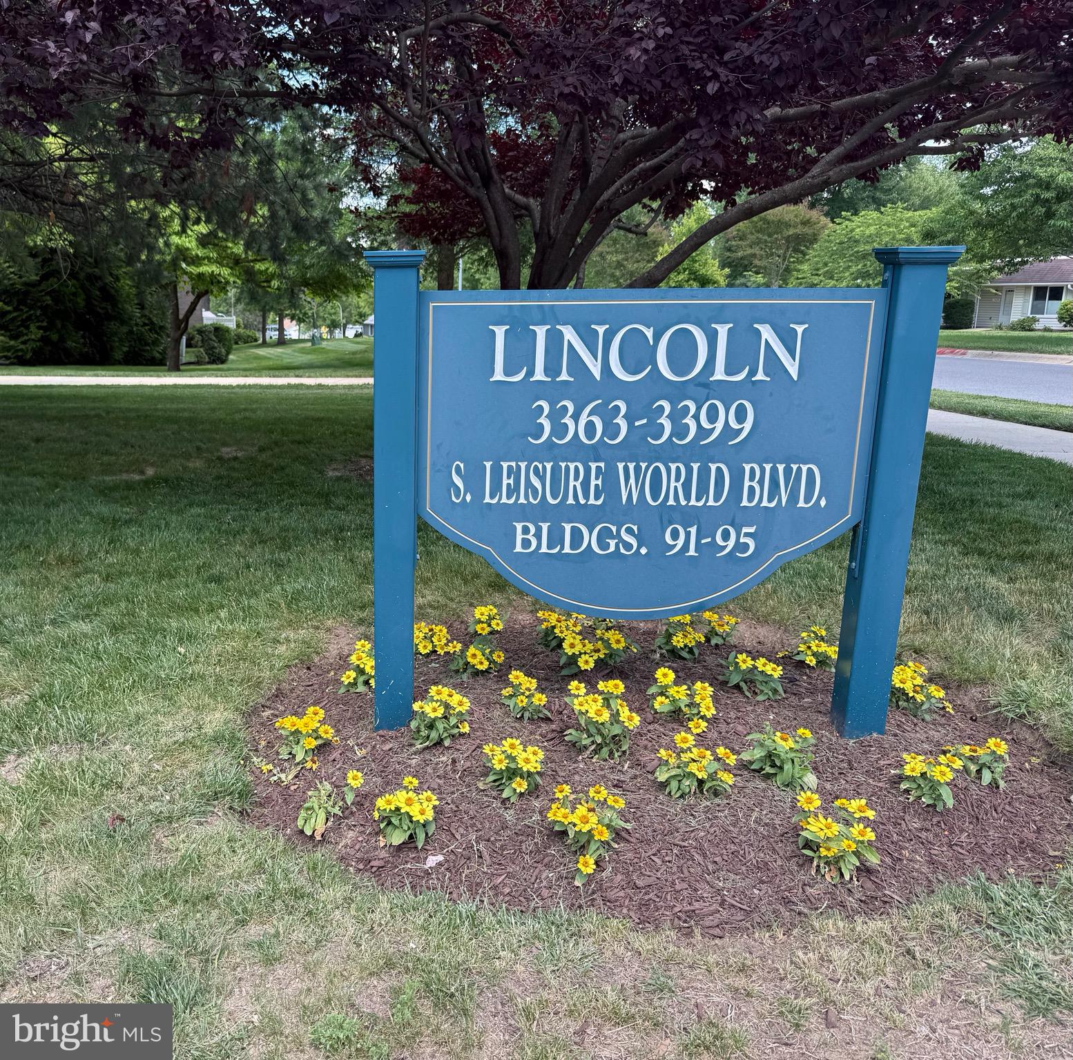 LEISURE WORLD - Residential