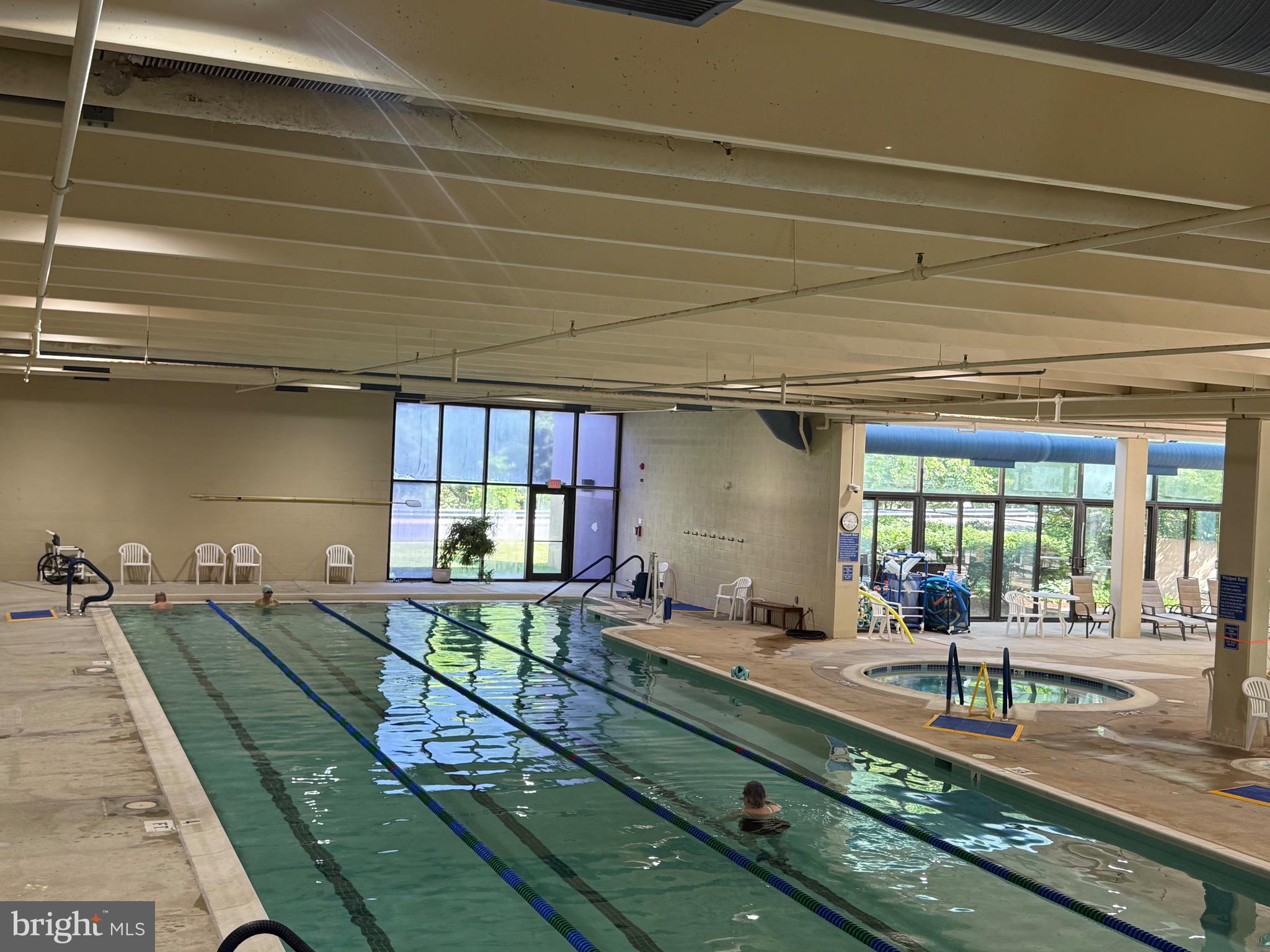 LEISURE WORLD - Residential