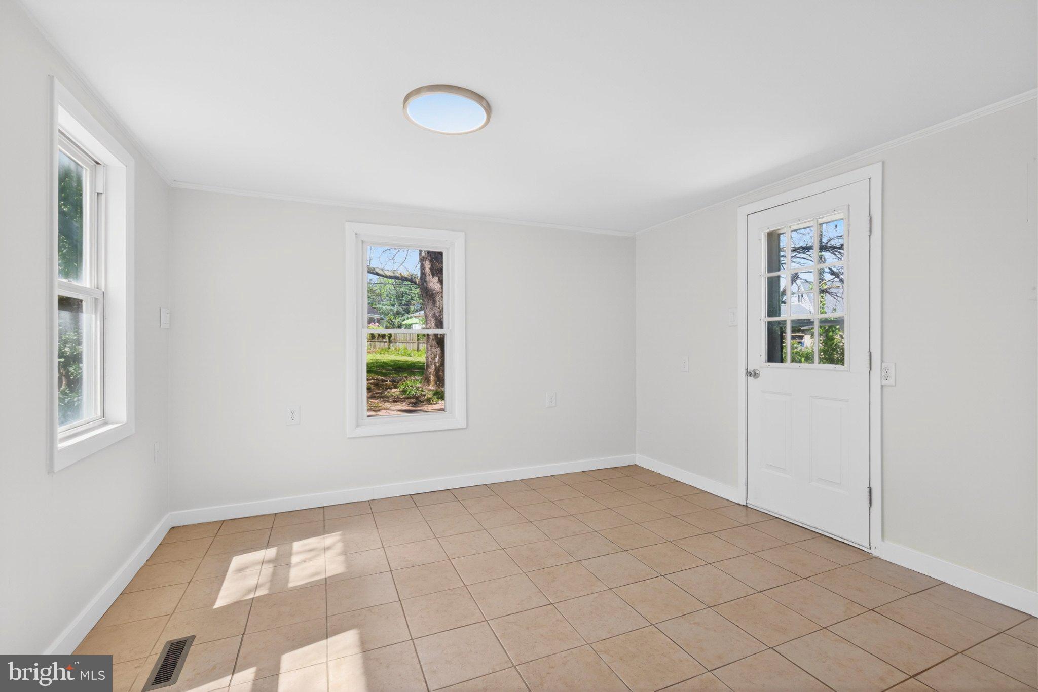 DELBROOK - Residential