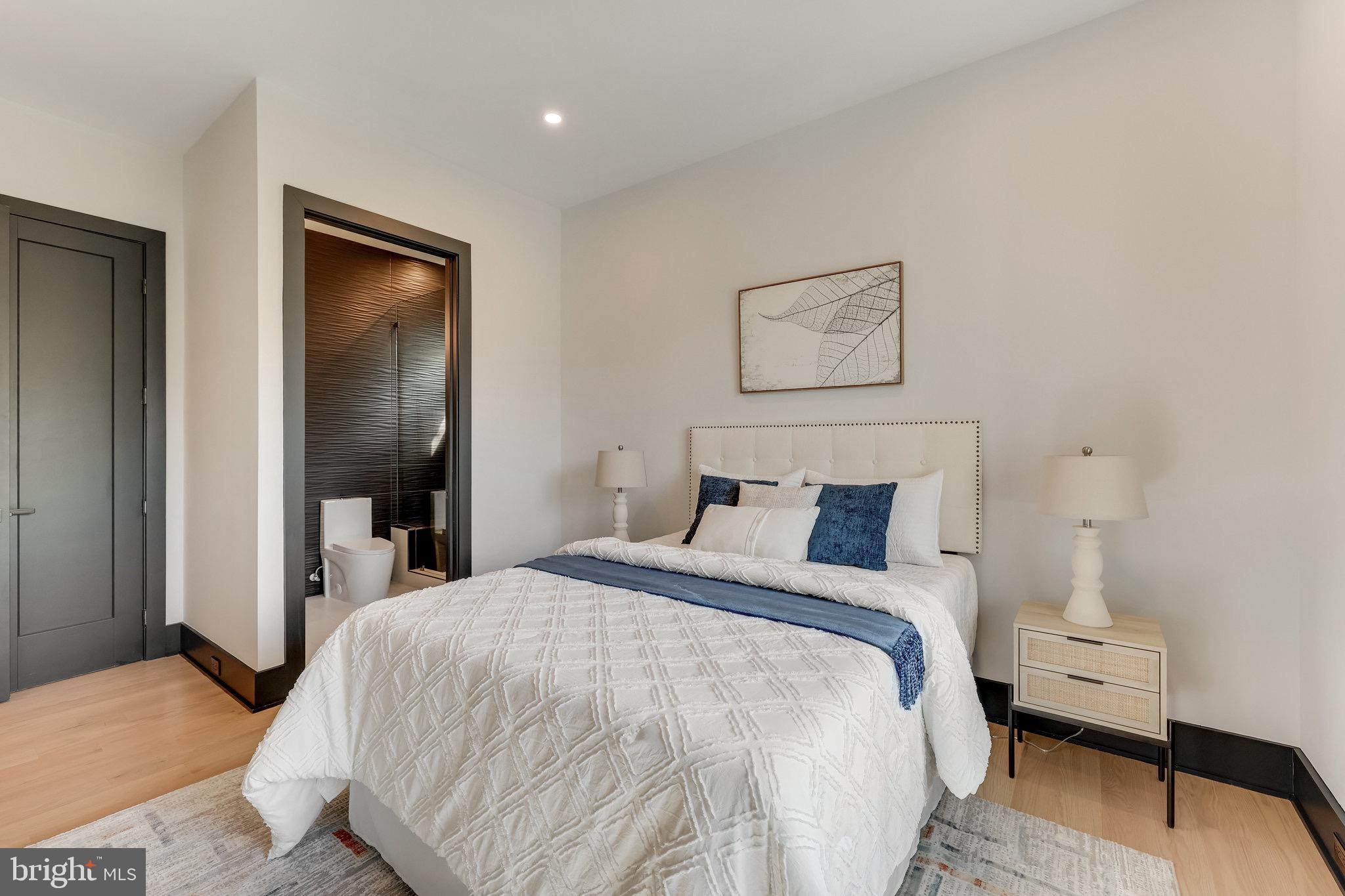 CHESTERBROOK - Residential