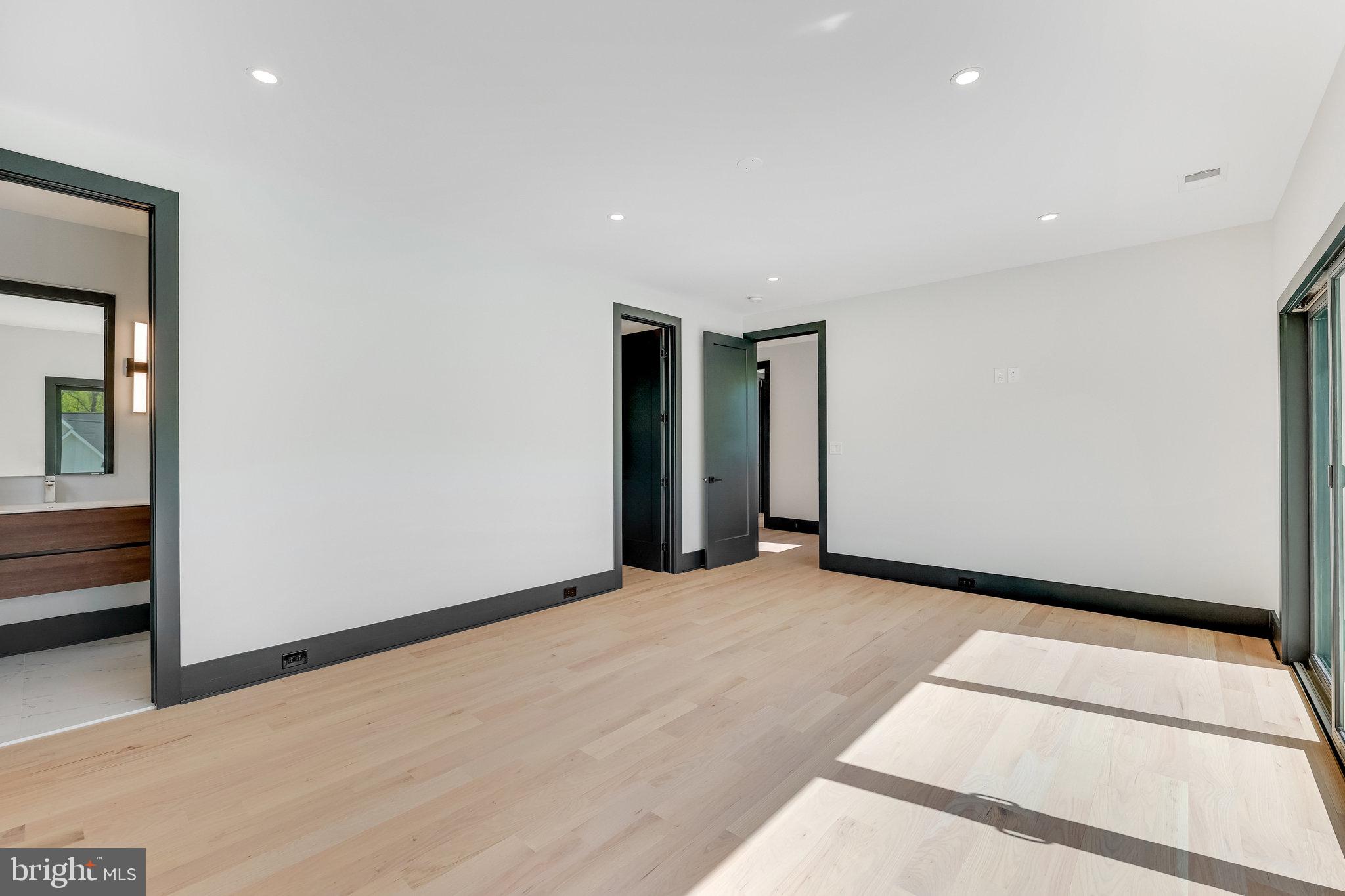 CHESTERBROOK - Residential