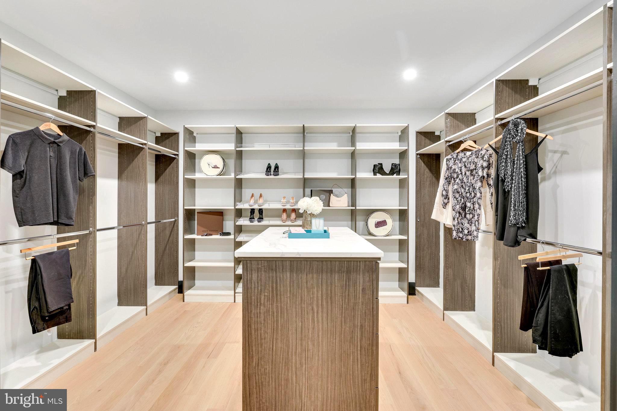 CHESTERBROOK - Residential