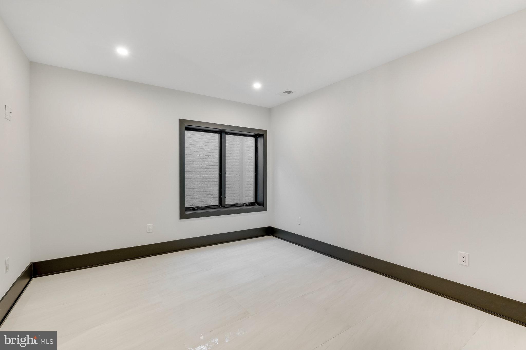 CHESTERBROOK - Residential