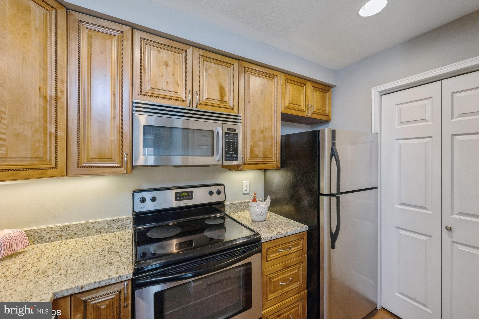 POINTE AT PARK CENTER - Residential