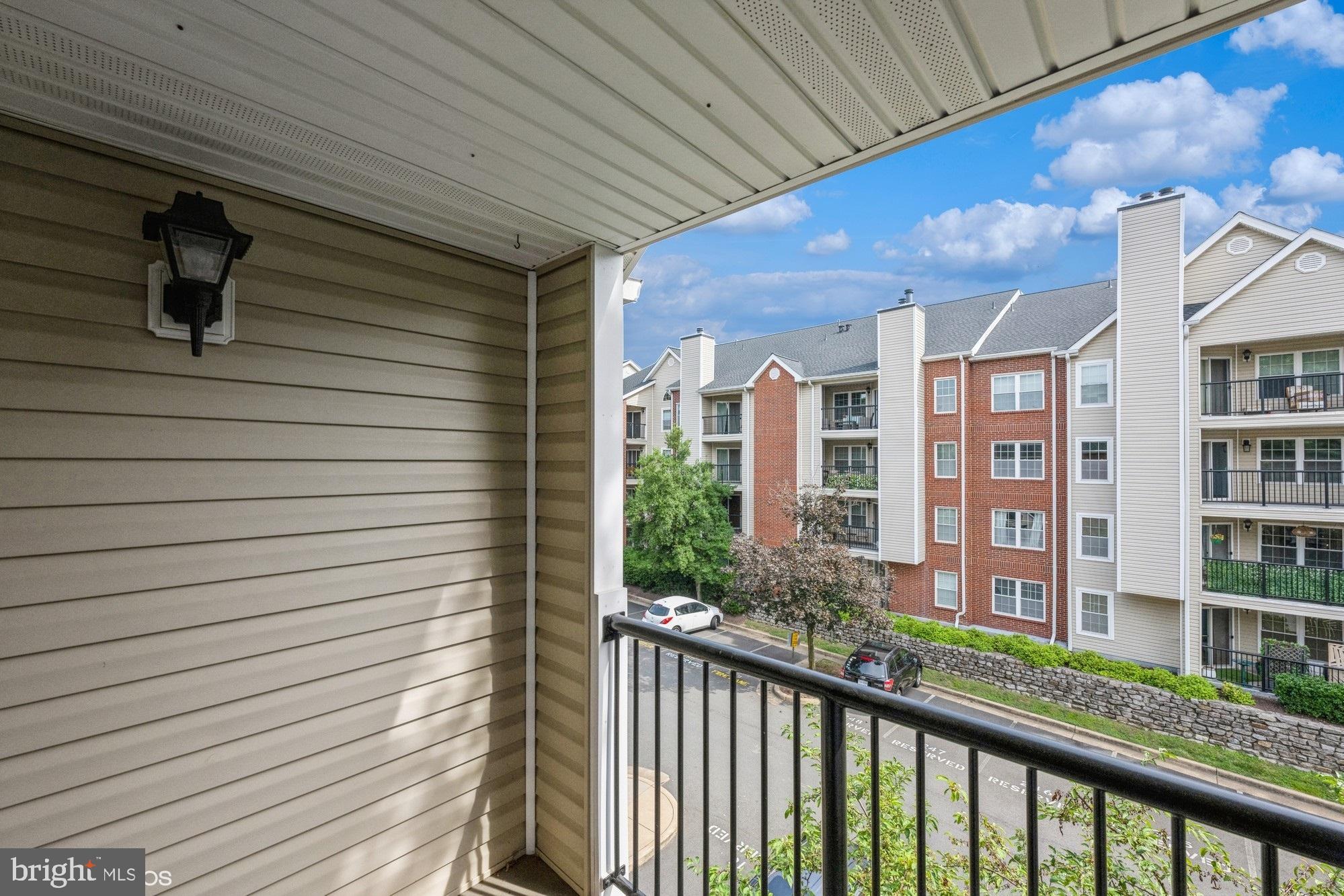 POINTE AT PARK CENTER - Residential