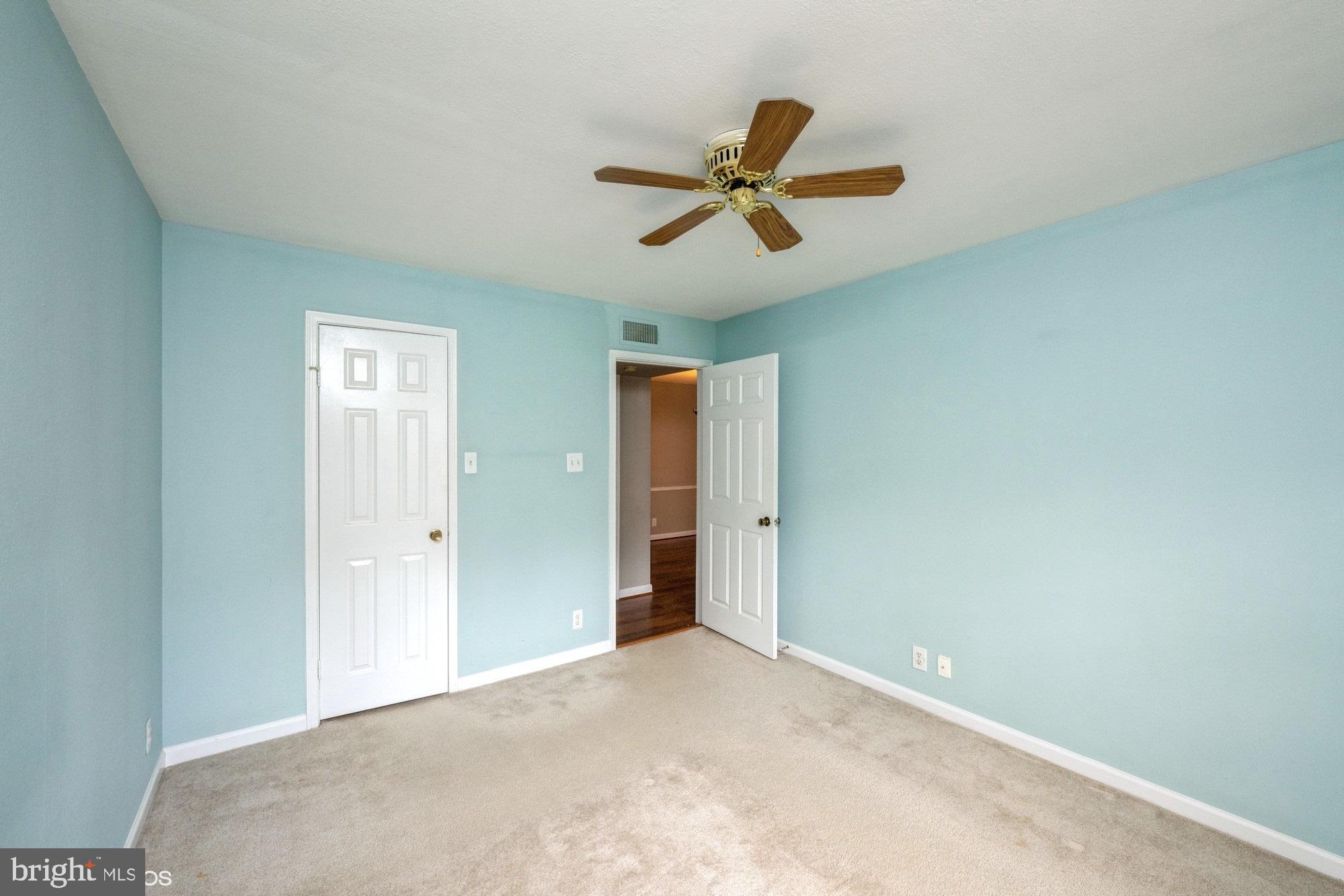 POINTE AT PARK CENTER - Residential