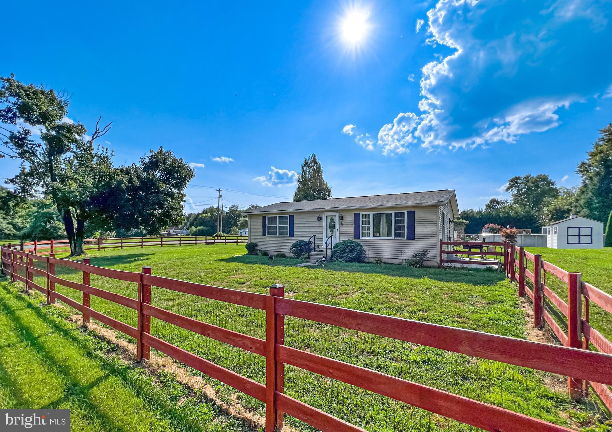 WALNUT GROVE - Residential