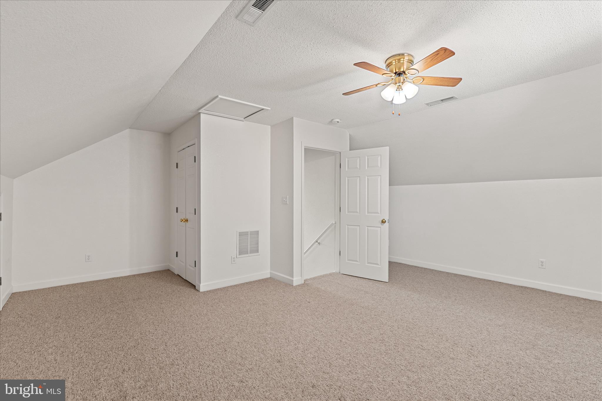 FOREST REACH - Residential