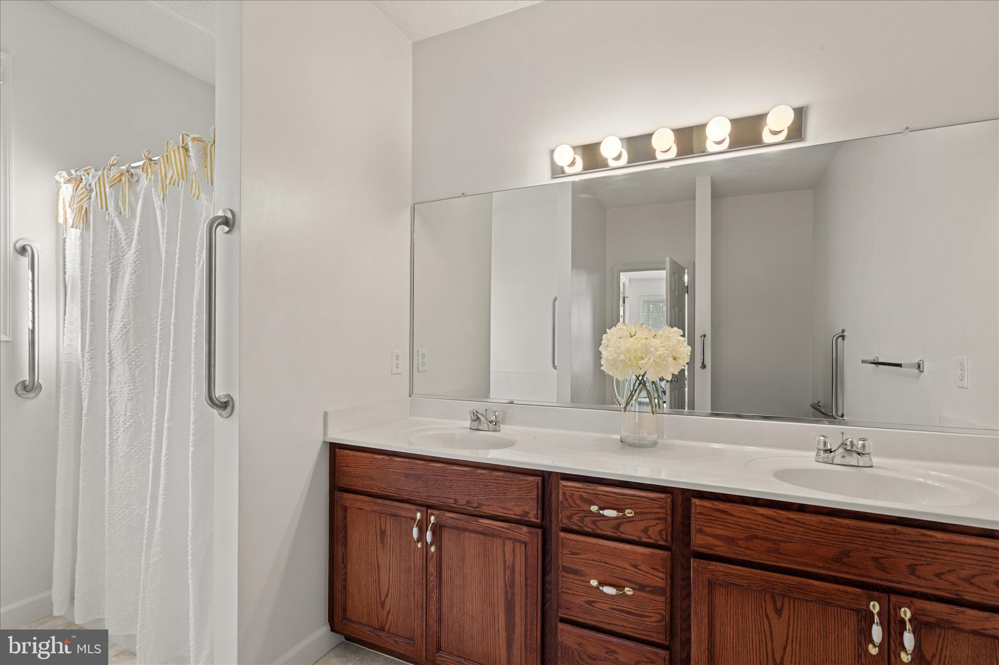 FOREST REACH - Residential