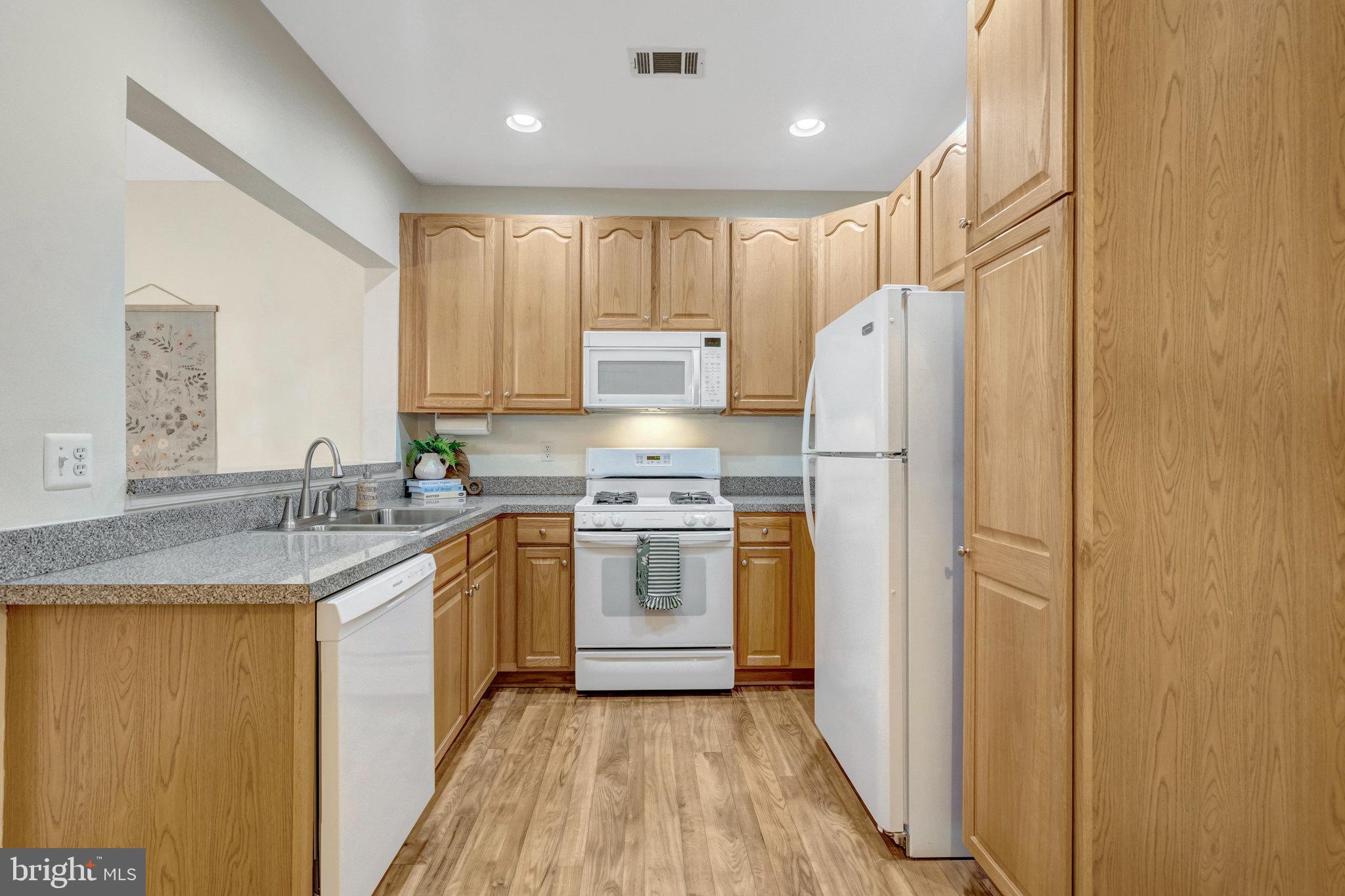 13890 CHELMSFORD DRIVE 313