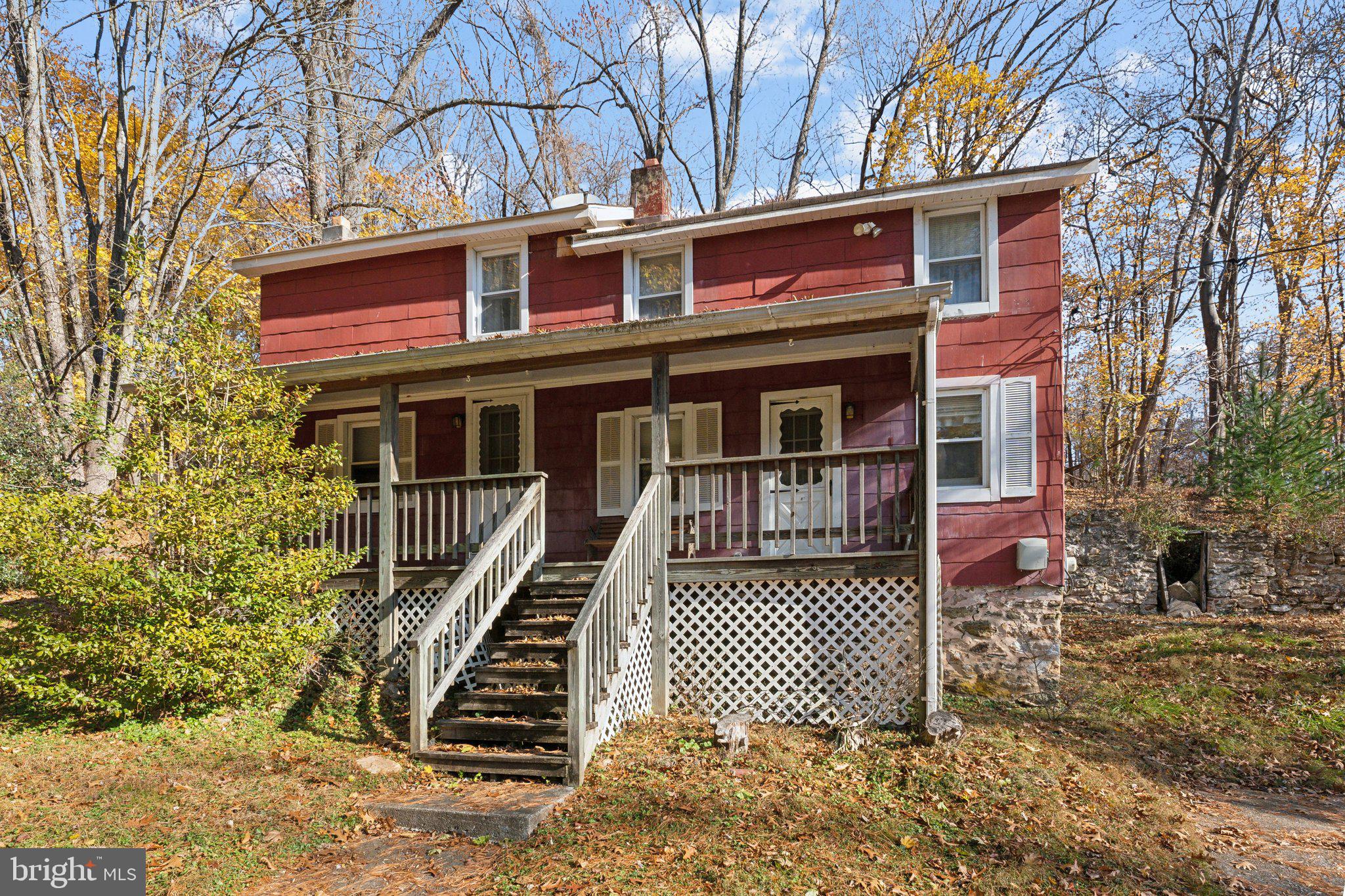 10924 HOLLOW ROAD