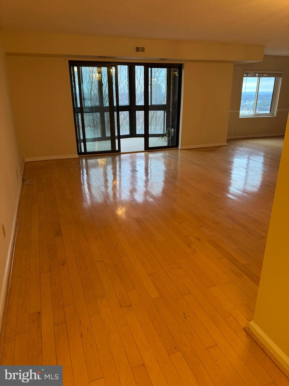 ROTONDA - Residential Lease