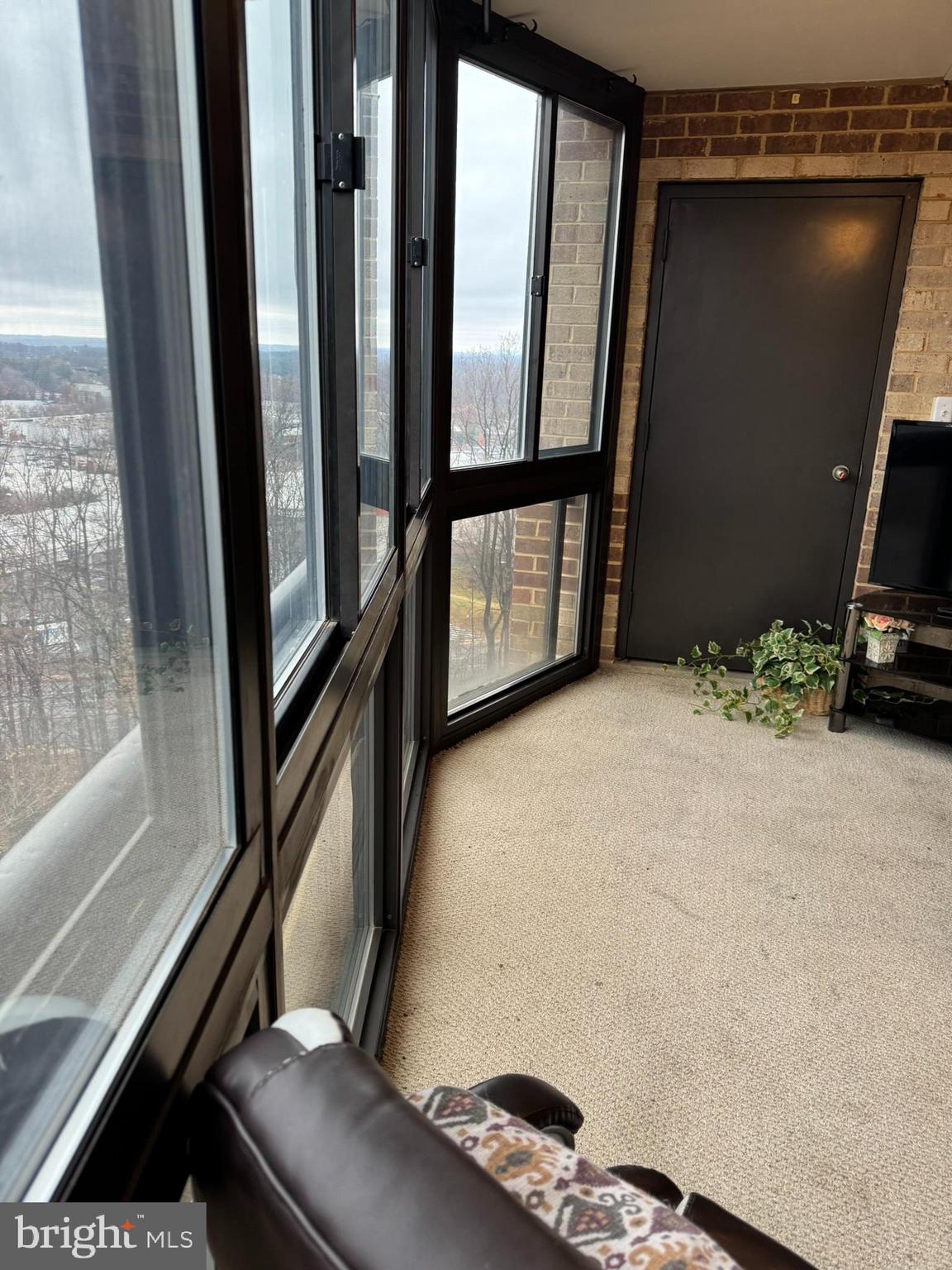 ROTONDA - Residential Lease