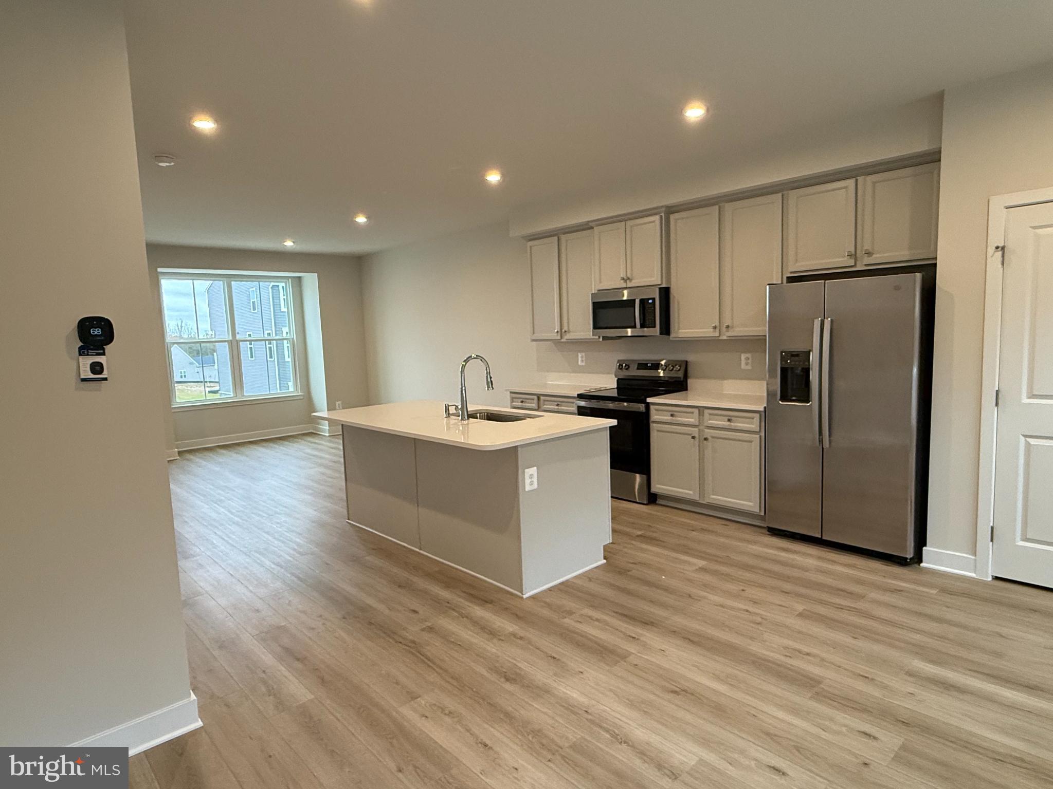 COURTHOUSE COMMONS - Residential Lease