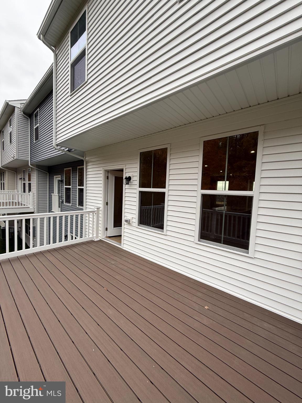 COURTHOUSE COMMONS - Residential Lease