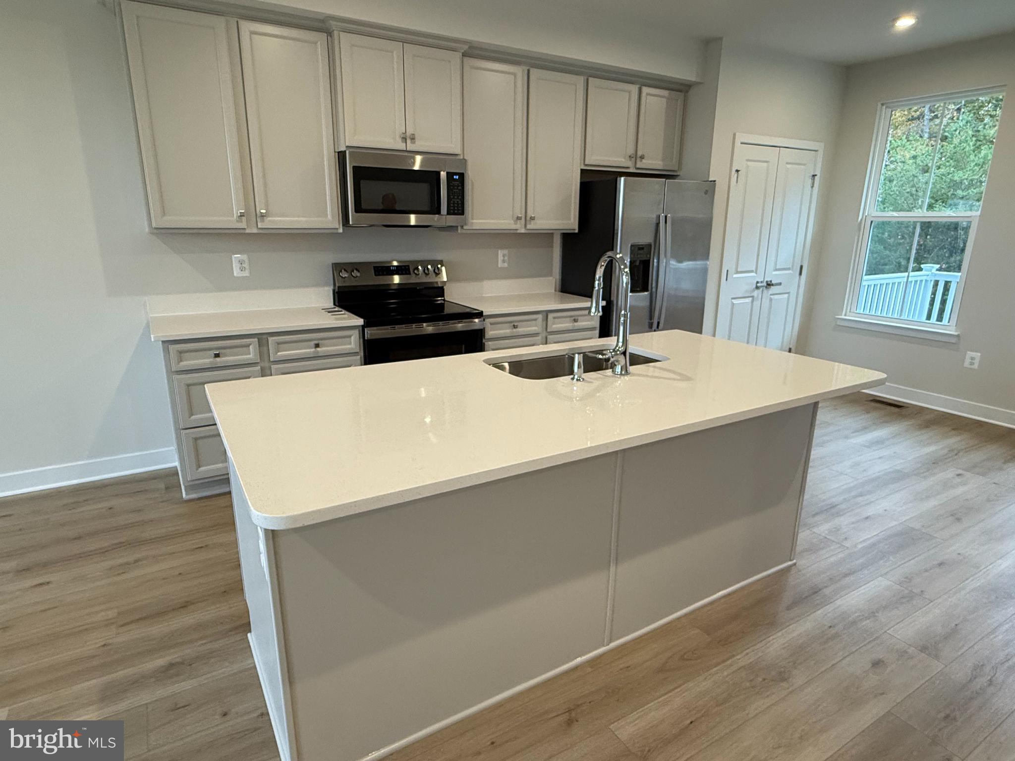 COURTHOUSE COMMONS - Residential Lease